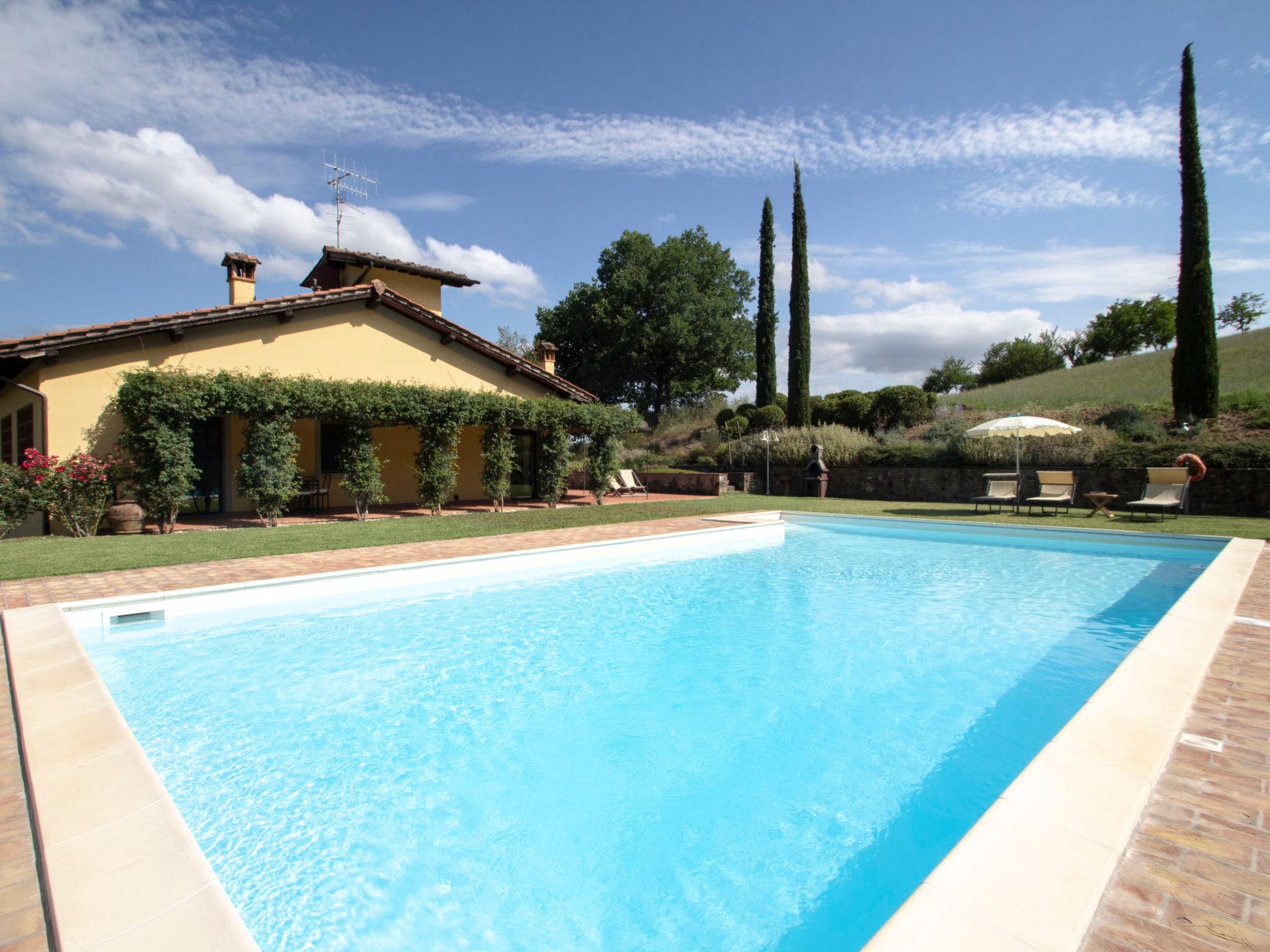 Foto 6 - Appartamento con 2 camere da letto a San Giovanni Valdarno con piscina e terrazza