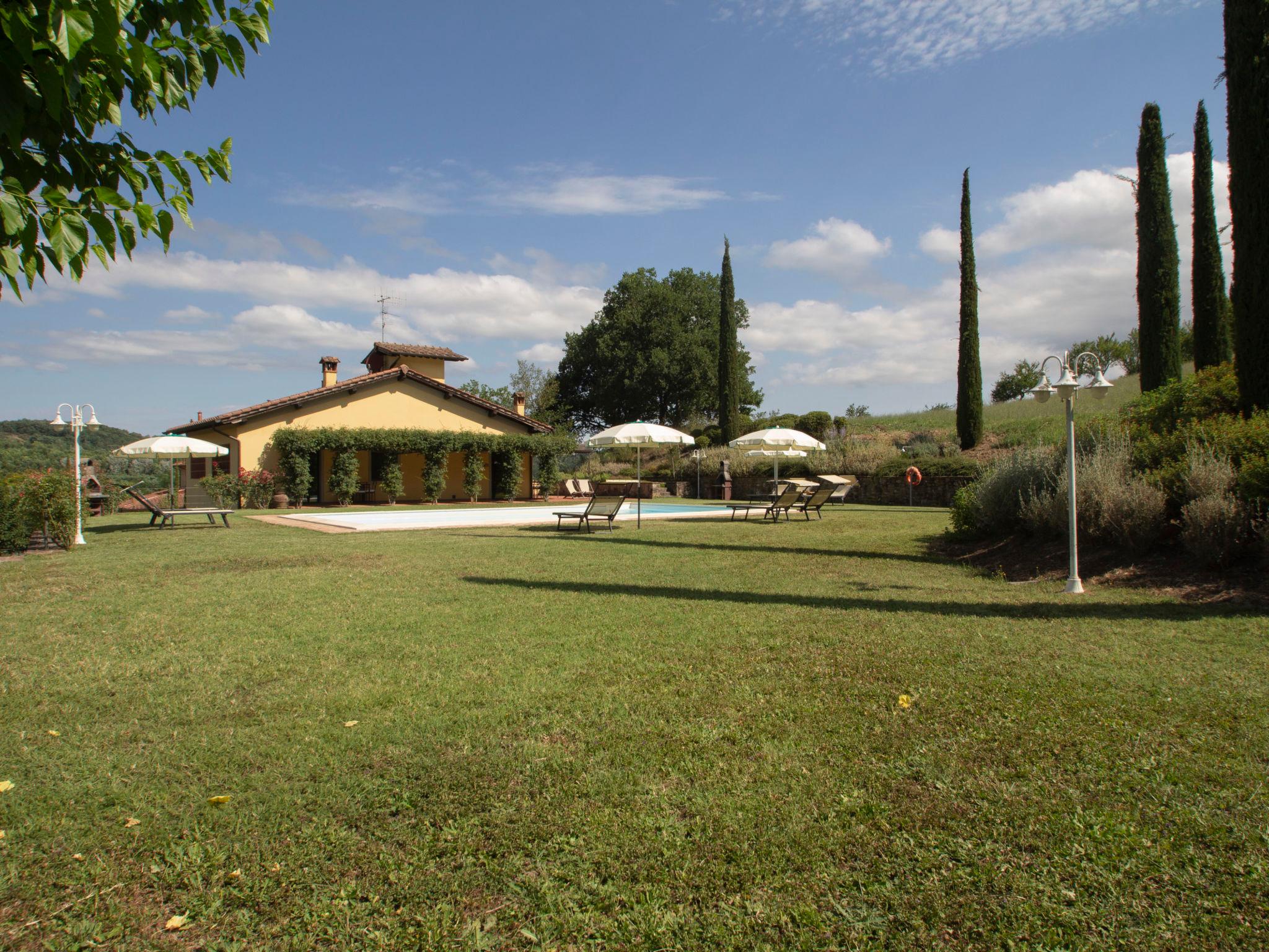 Photo 24 - 2 bedroom Apartment in San Giovanni Valdarno with swimming pool and garden