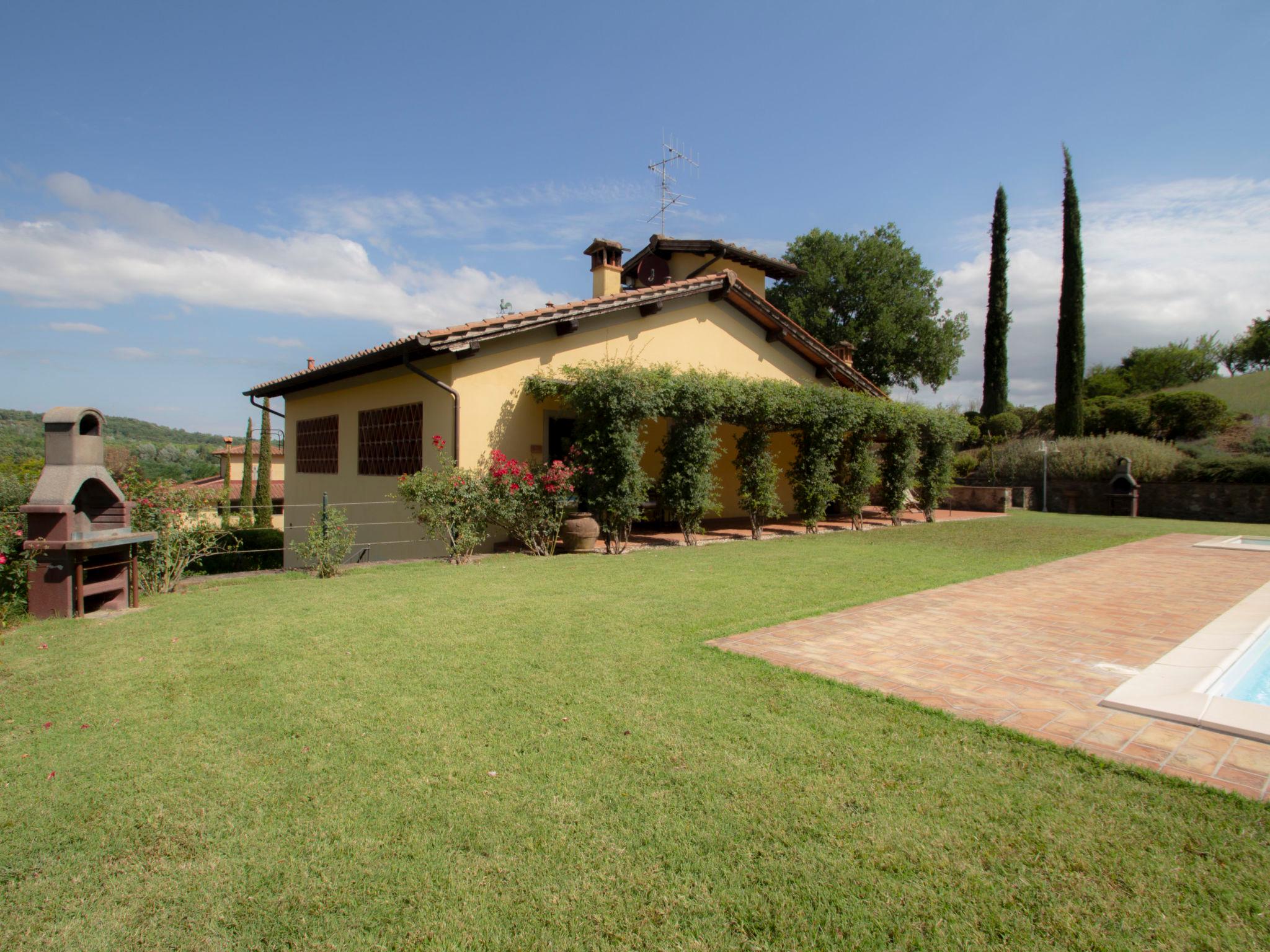 Foto 39 - Apartamento de 2 quartos em San Giovanni Valdarno com piscina