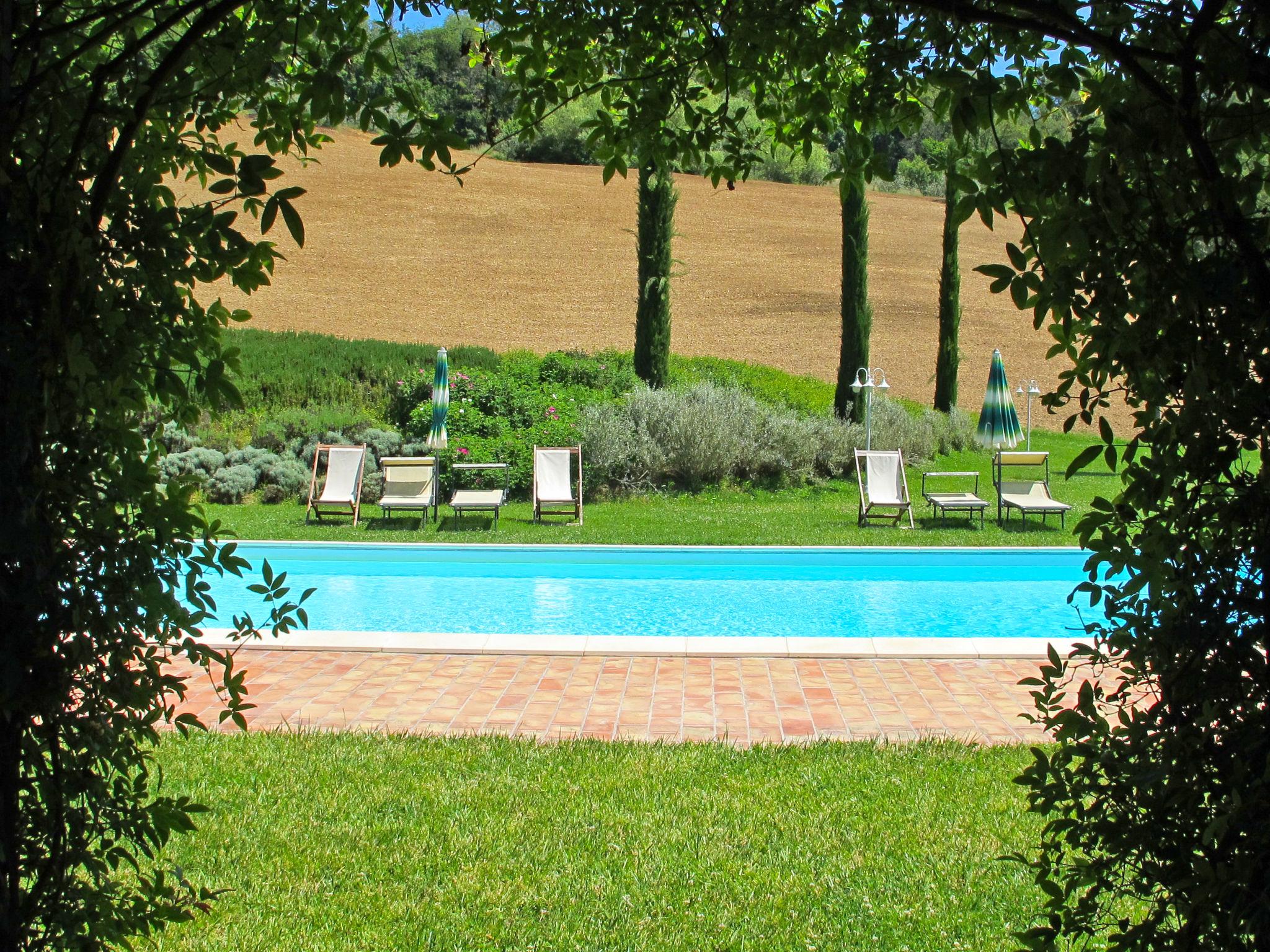 Foto 34 - Appartamento con 2 camere da letto a San Giovanni Valdarno con piscina e giardino