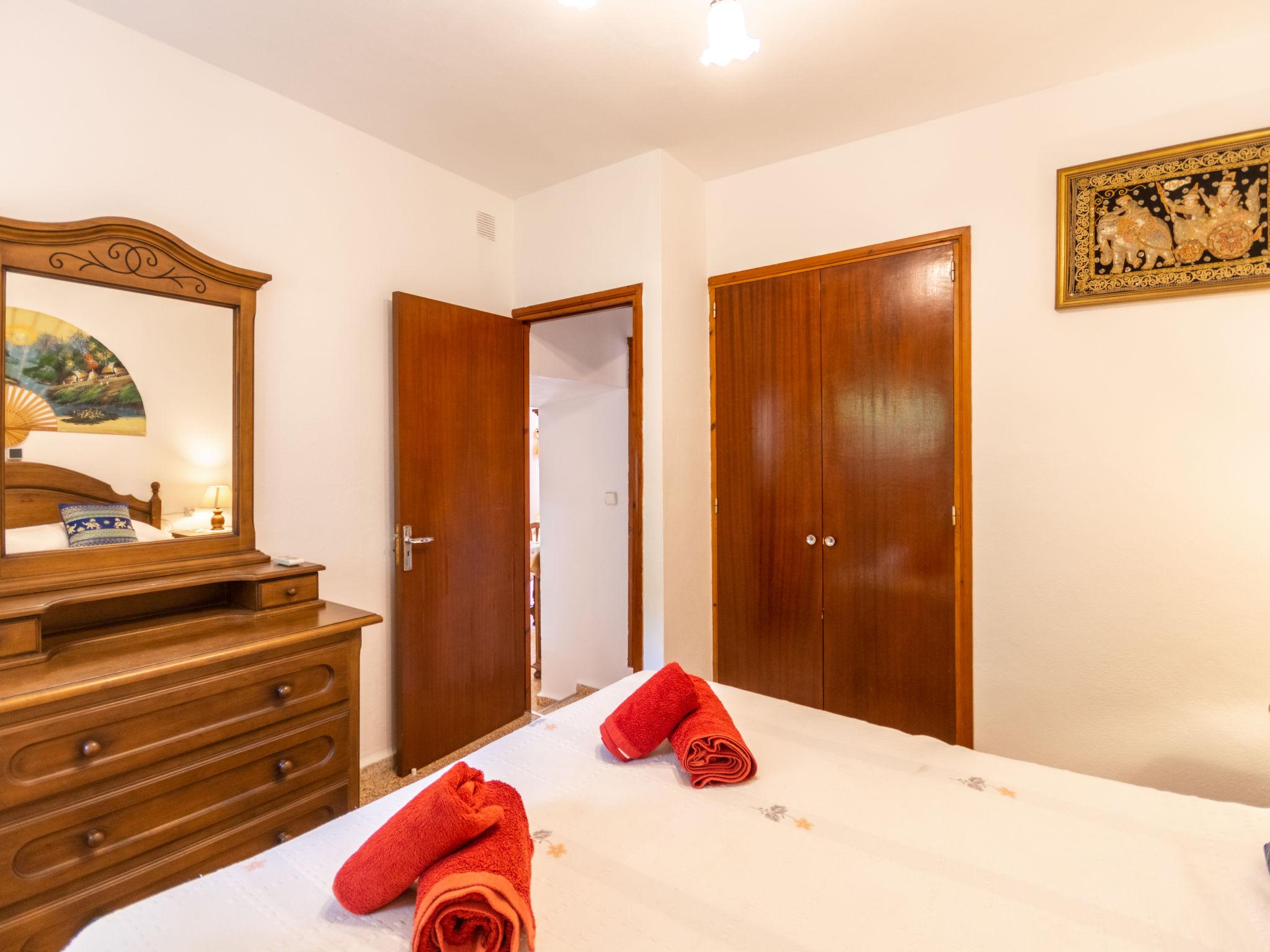 Photo 9 - 3 bedroom House in Santa Eulària des Riu with private pool and garden