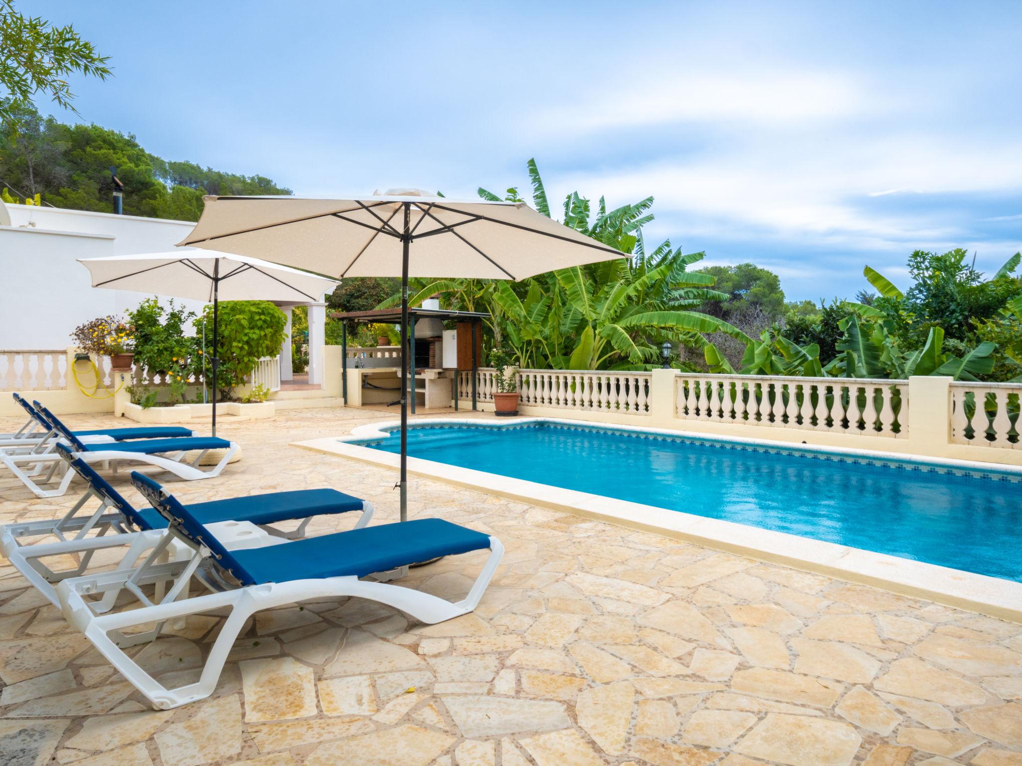 Photo 22 - Maison de 3 chambres à Santa Eulària des Riu avec piscine privée et vues à la mer