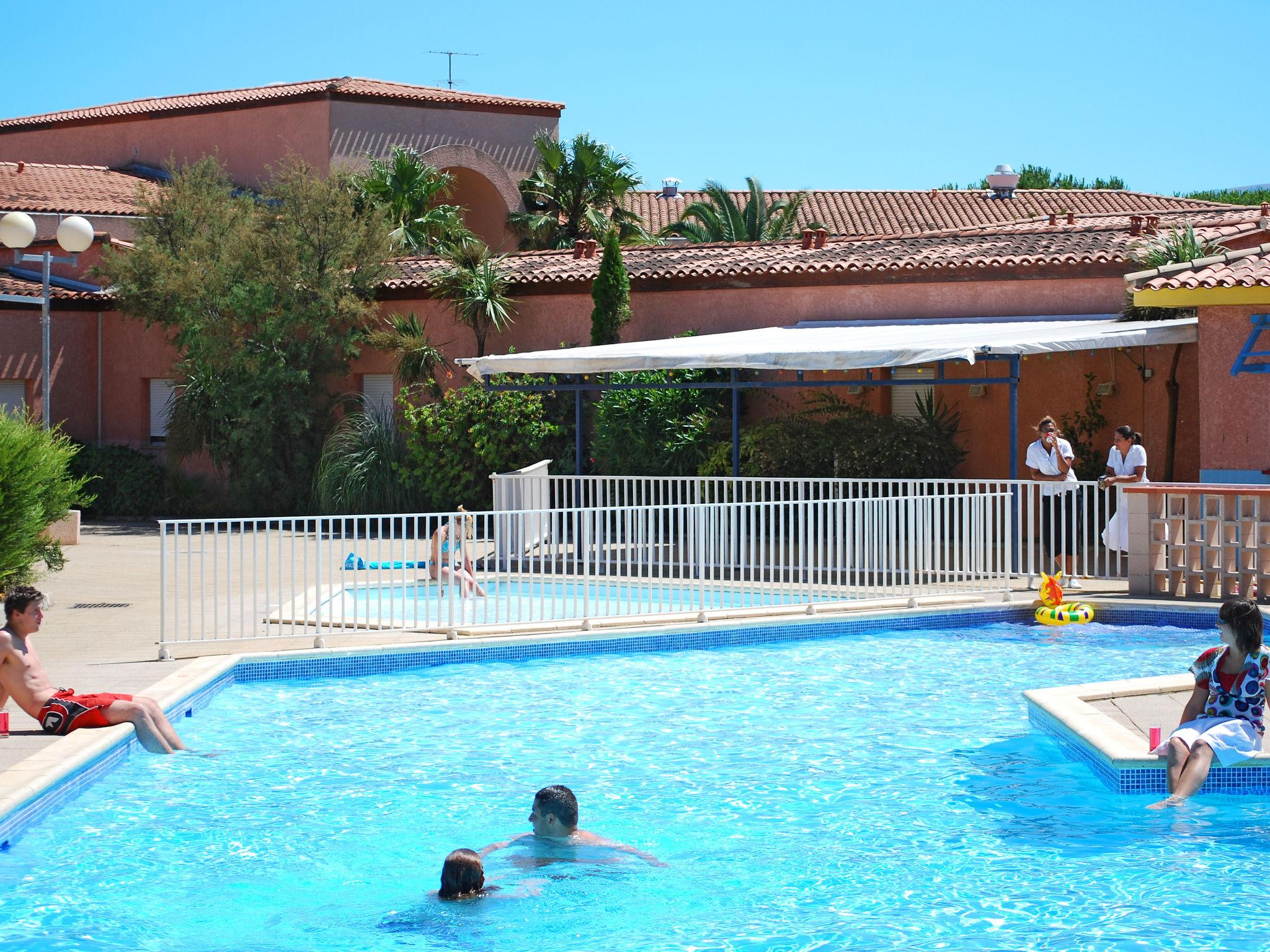 Foto 12 - Haus mit 2 Schlafzimmern in Saint-Cyprien mit schwimmbad und blick aufs meer