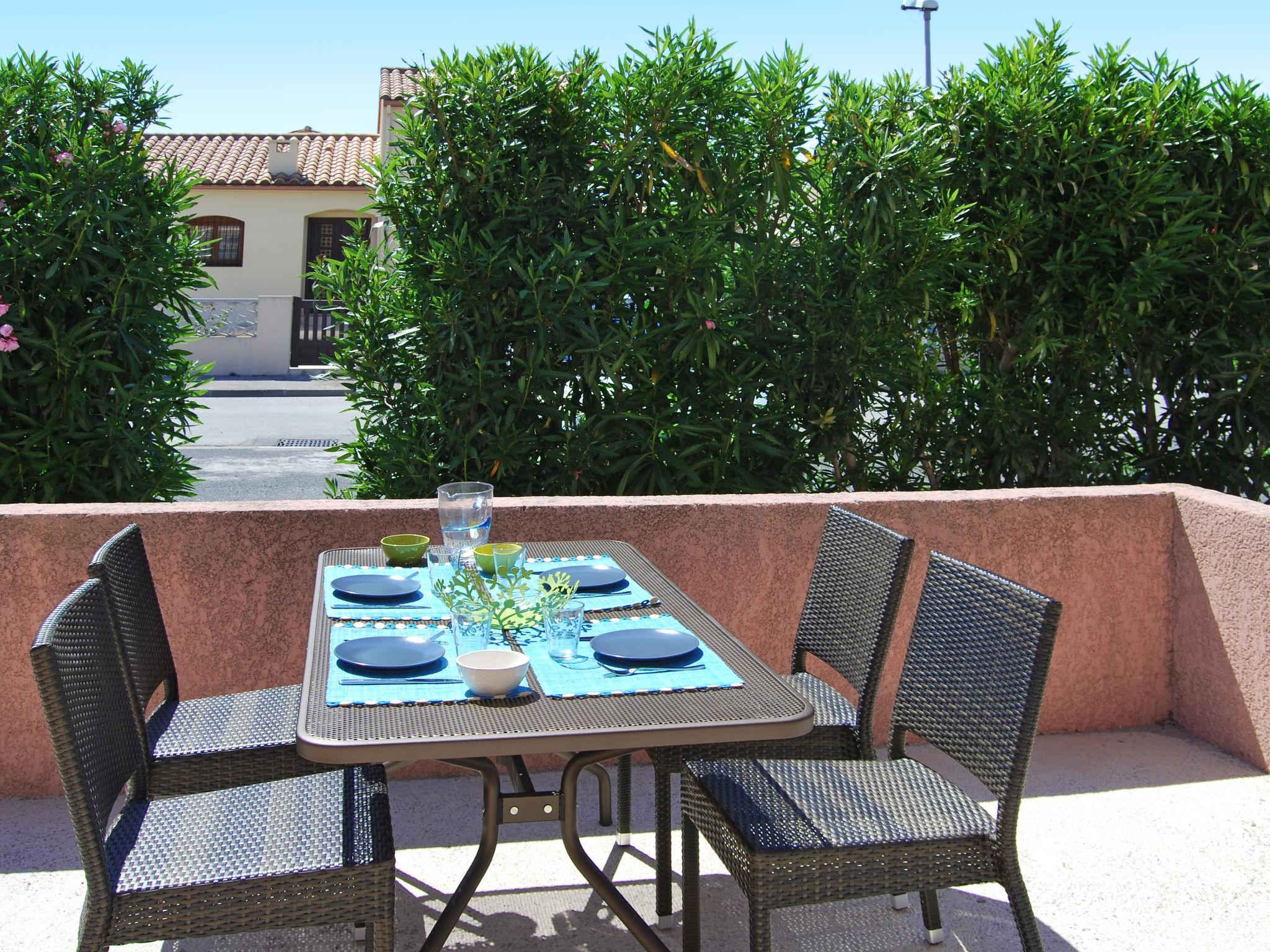 Photo 3 - Maison de 2 chambres à Saint-Cyprien avec piscine et terrasse