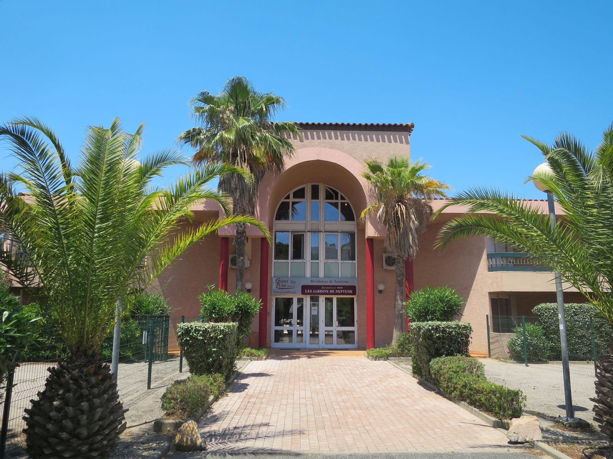 Foto 6 - Casa con 2 camere da letto a Saint-Cyprien con piscina e vista mare