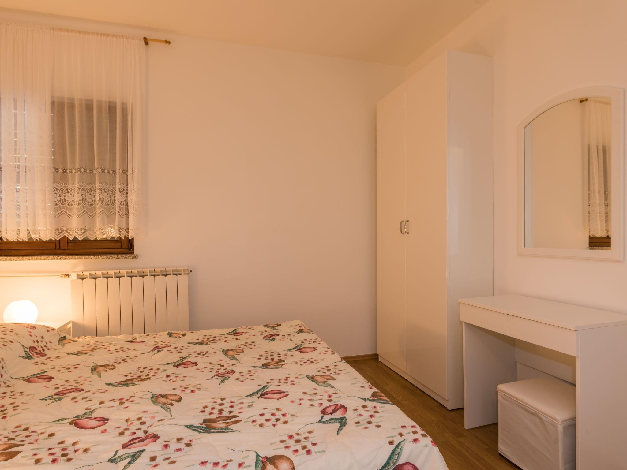 Foto 9 - Appartamento con 2 camere da letto a Labin con terrazza e vista mare