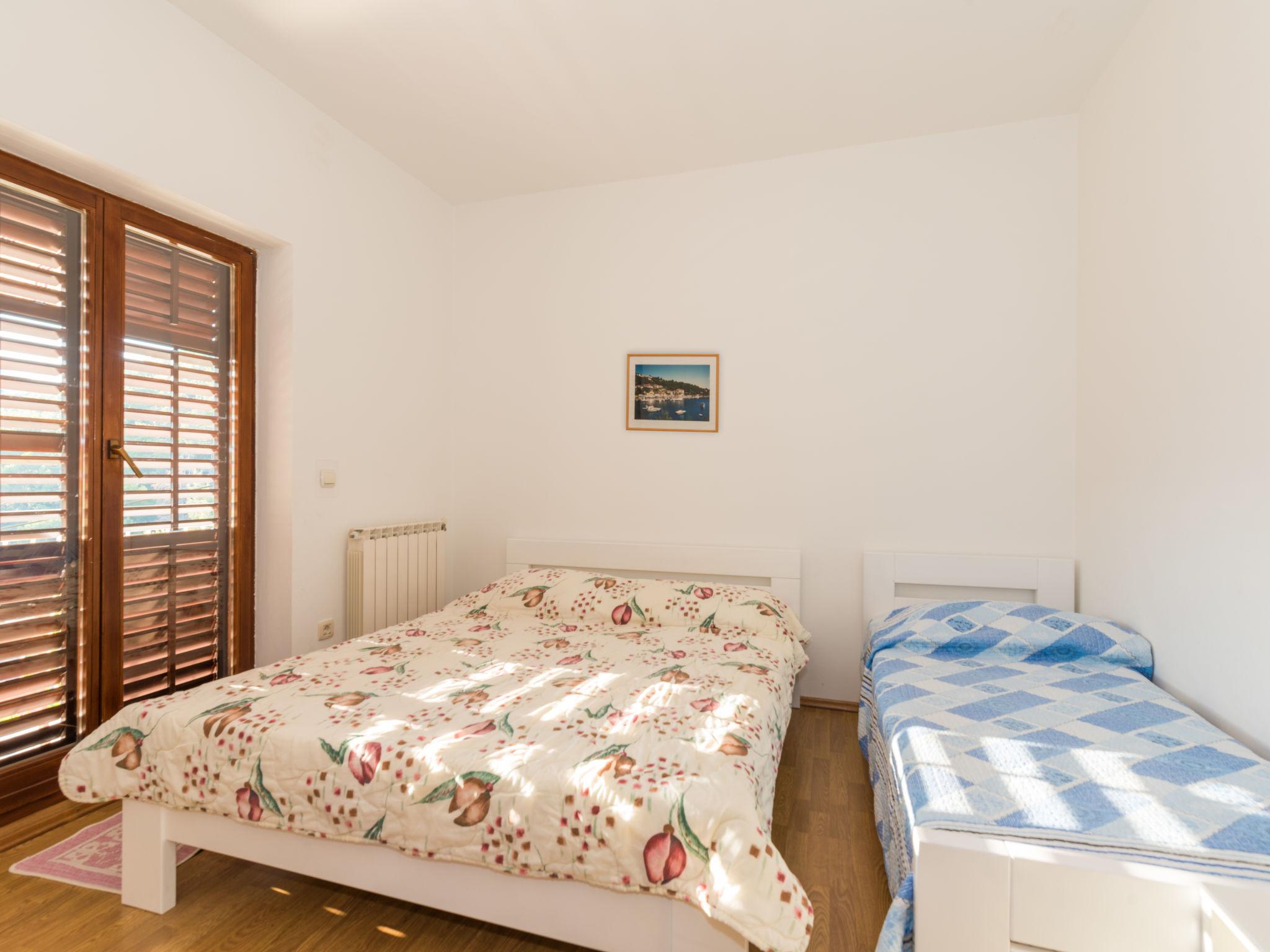 Foto 6 - Appartamento con 2 camere da letto a Labin con terrazza e vista mare