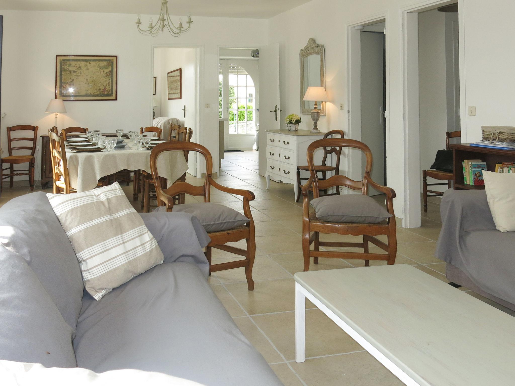 Photo 2 - Maison de 6 chambres à Saint-Gildas-de-Rhuys avec jardin et vues à la mer