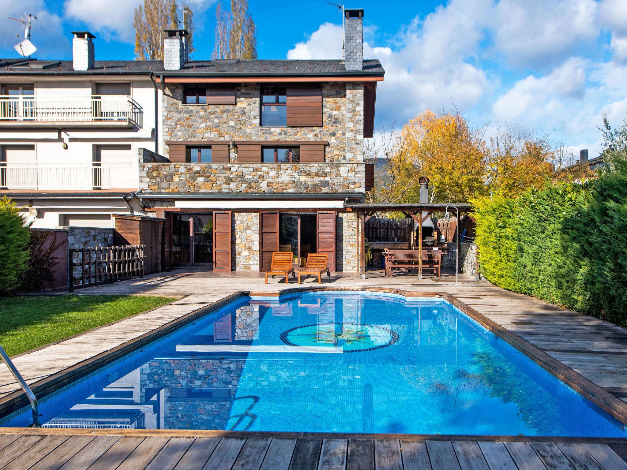 Foto 45 - Casa de 6 quartos em La Seu d'Urgell com piscina privada e jardim