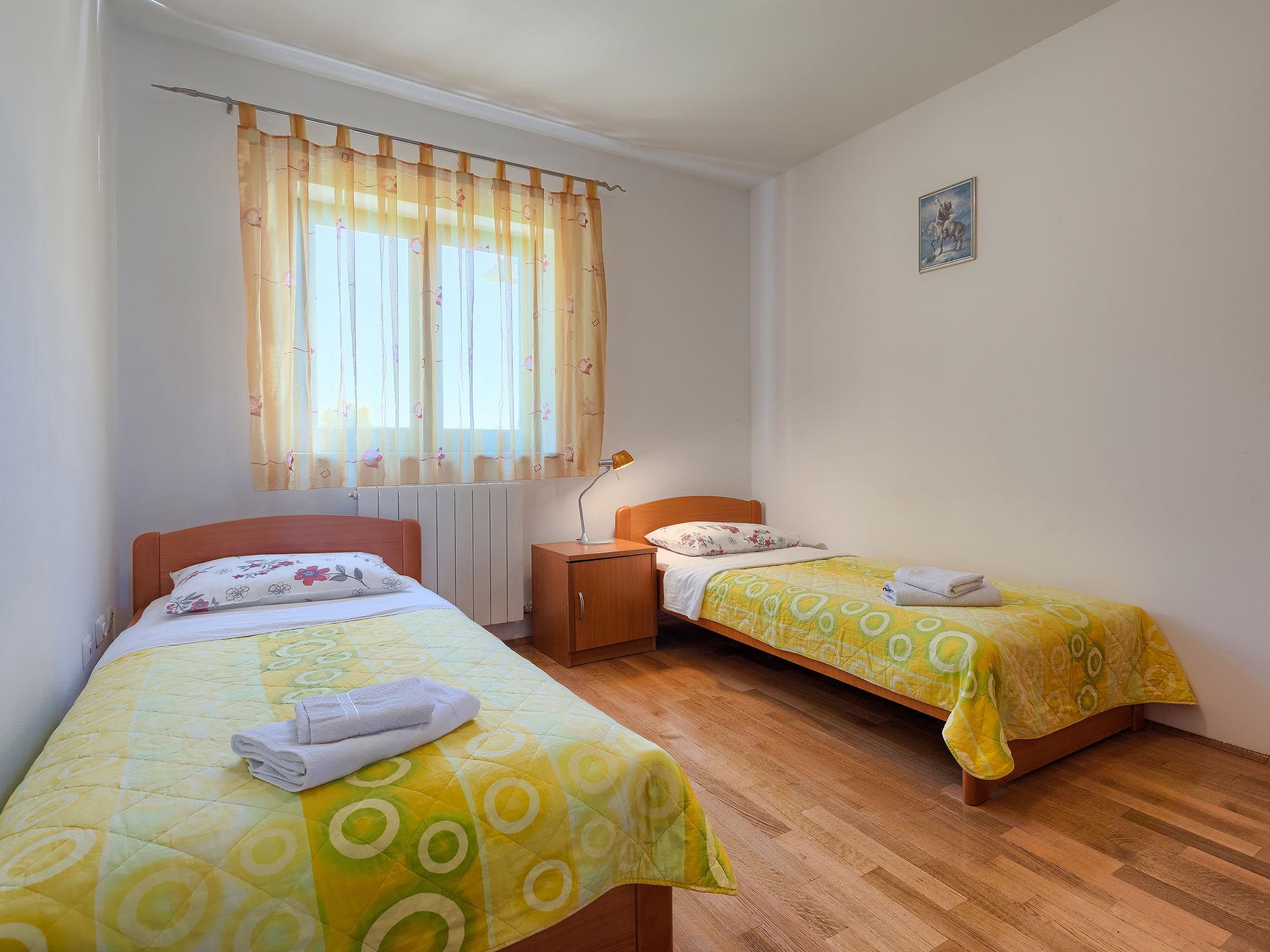 Foto 49 - Casa con 8 camere da letto a Vodnjan con piscina privata e vista mare