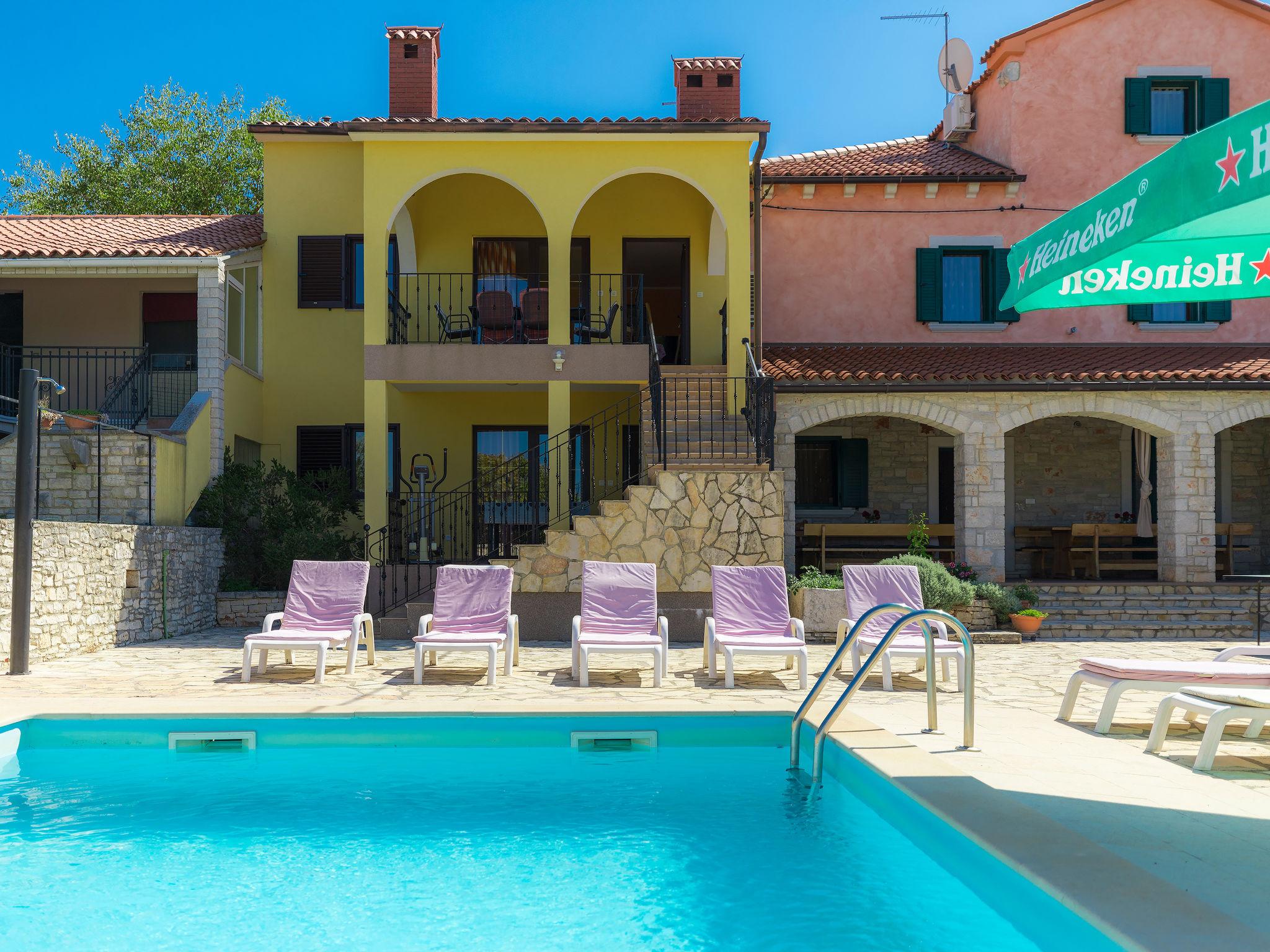Foto 2 - Casa de 8 quartos em Vodnjan com piscina privada e vistas do mar