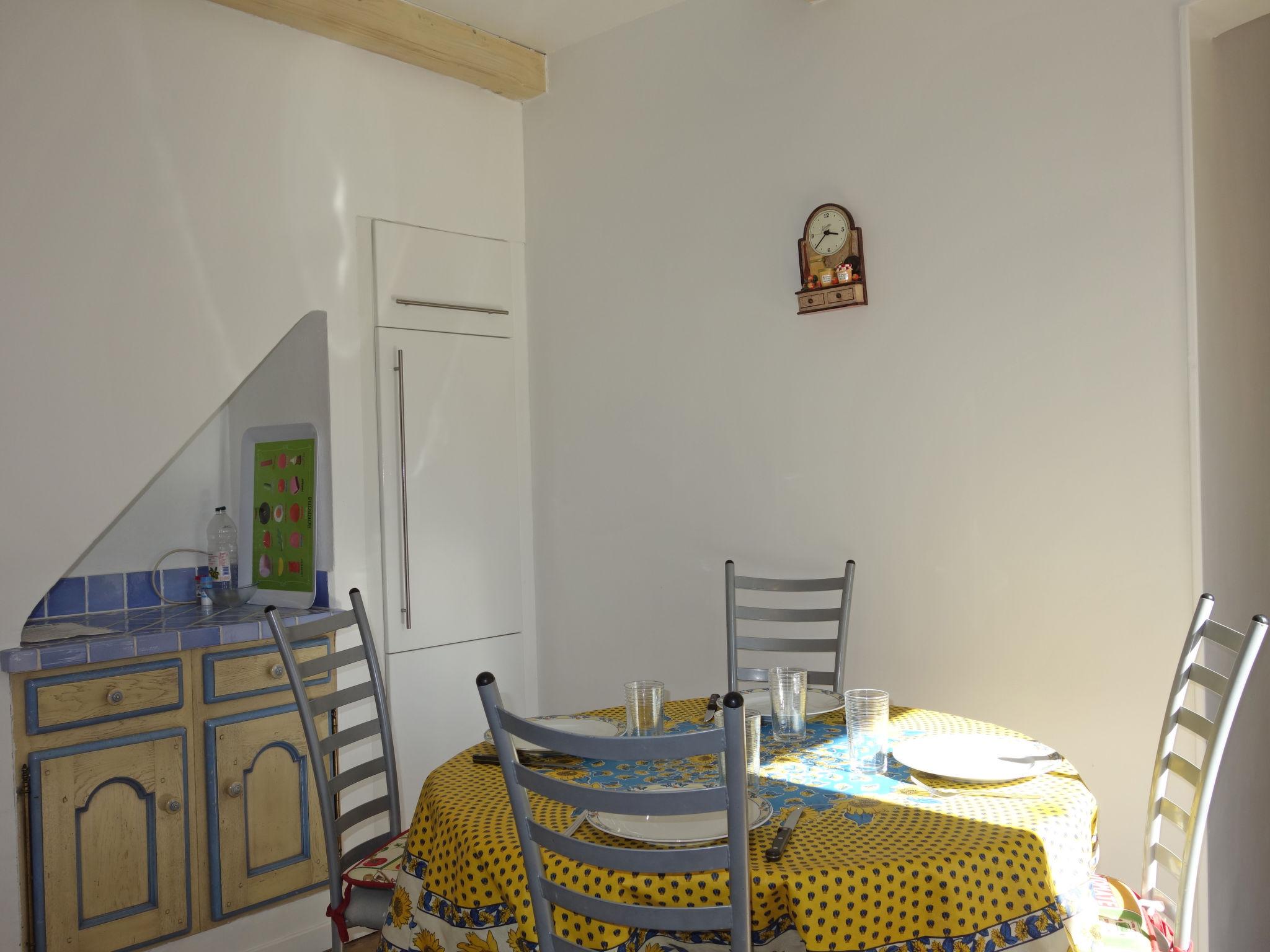 Photo 24 - 3 bedroom House in Saint-Cyr-sur-Mer with private pool and sea view