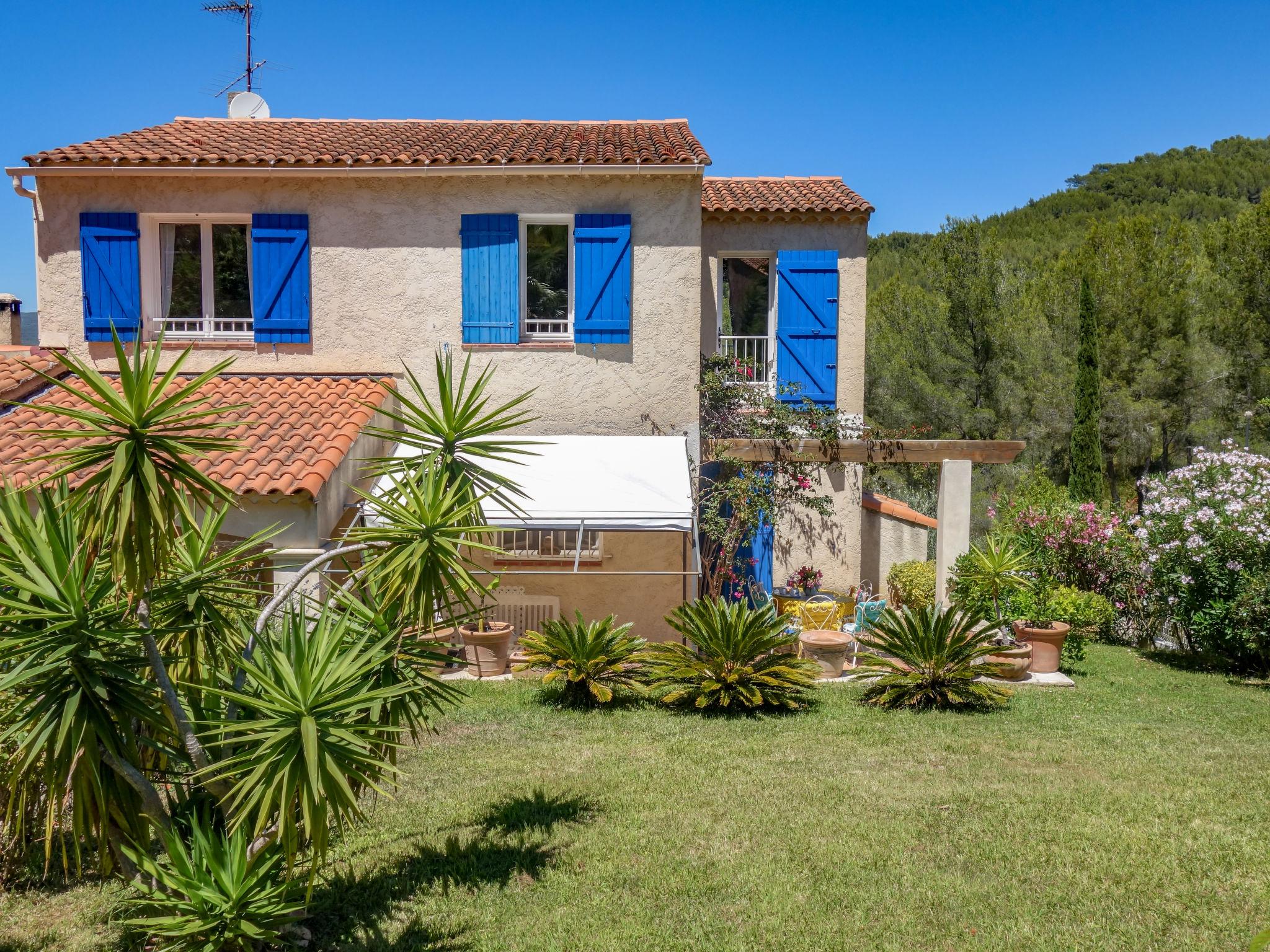 Foto 1 - Haus mit 3 Schlafzimmern in Saint-Cyr-sur-Mer mit privater pool und blick aufs meer