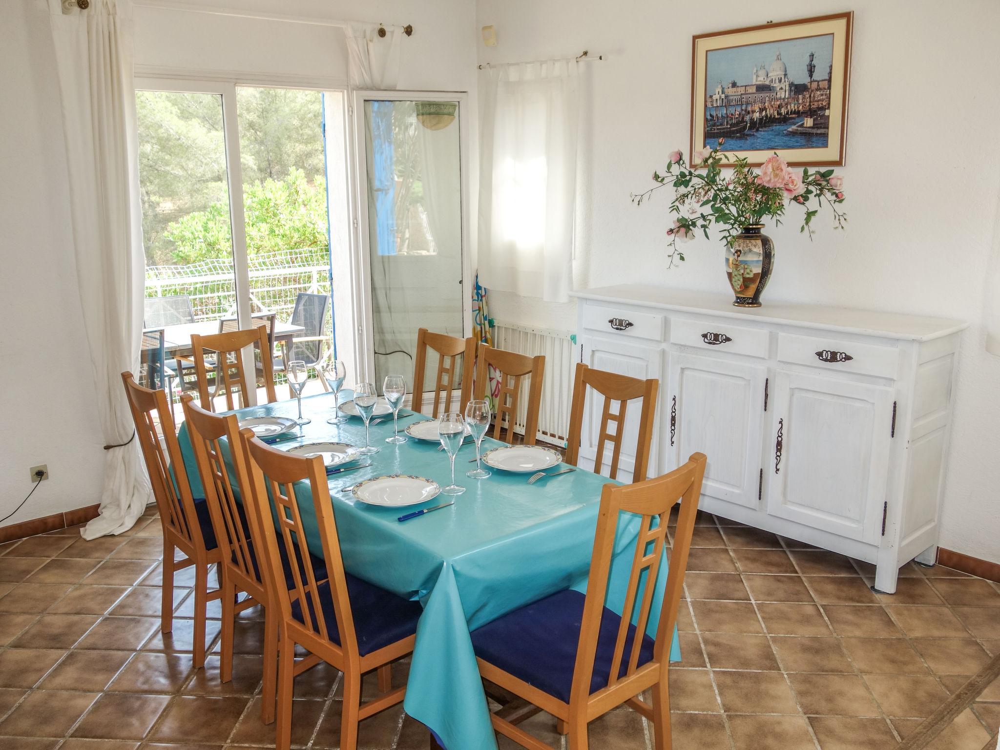 Photo 10 - Maison de 3 chambres à Saint-Cyr-sur-Mer avec piscine privée et jardin