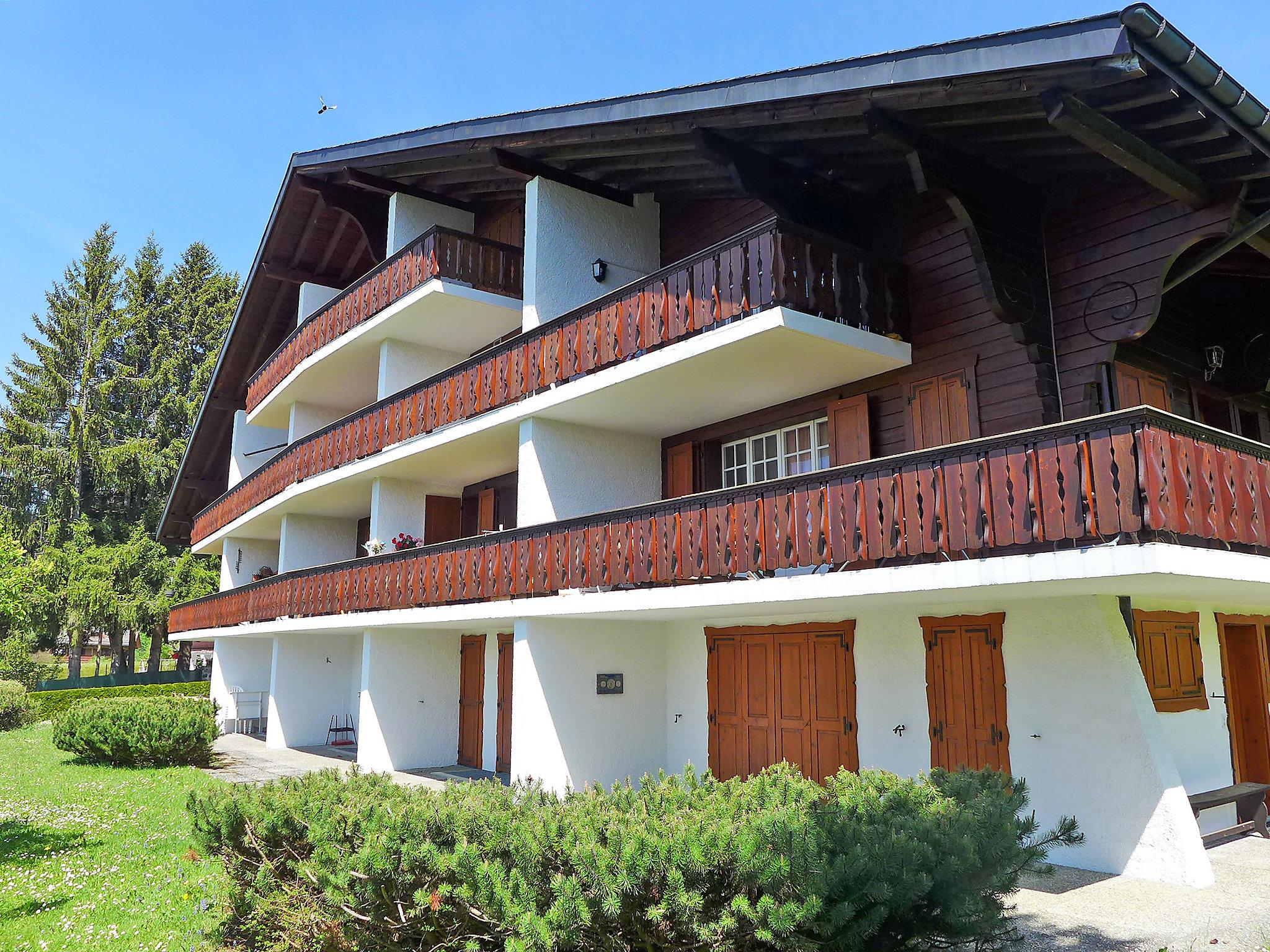 Foto 1 - Appartamento con 3 camere da letto a Ollon con terrazza e vista sulle montagne