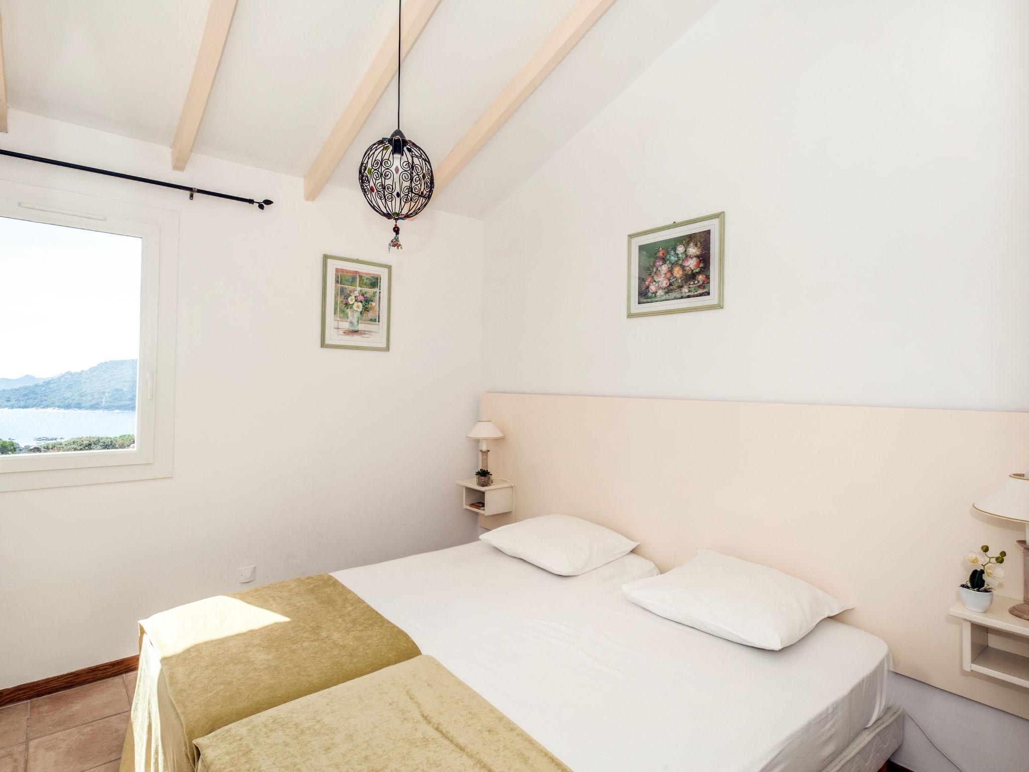 Photo 11 - Appartement de 2 chambres à Porto-Vecchio avec piscine et vues à la mer