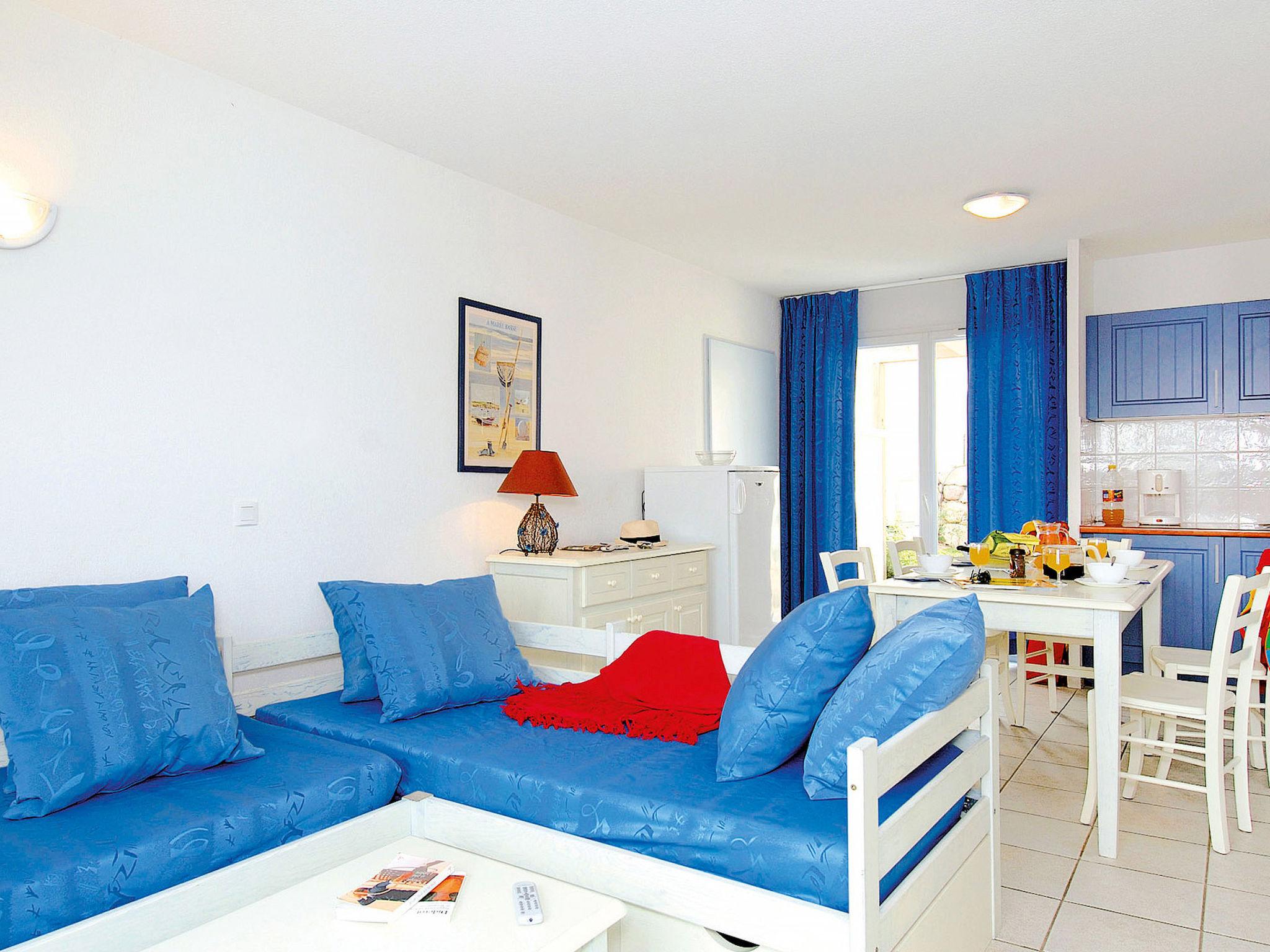 Foto 3 - Apartamento de 1 habitación en Fréjus con piscina y vistas al mar