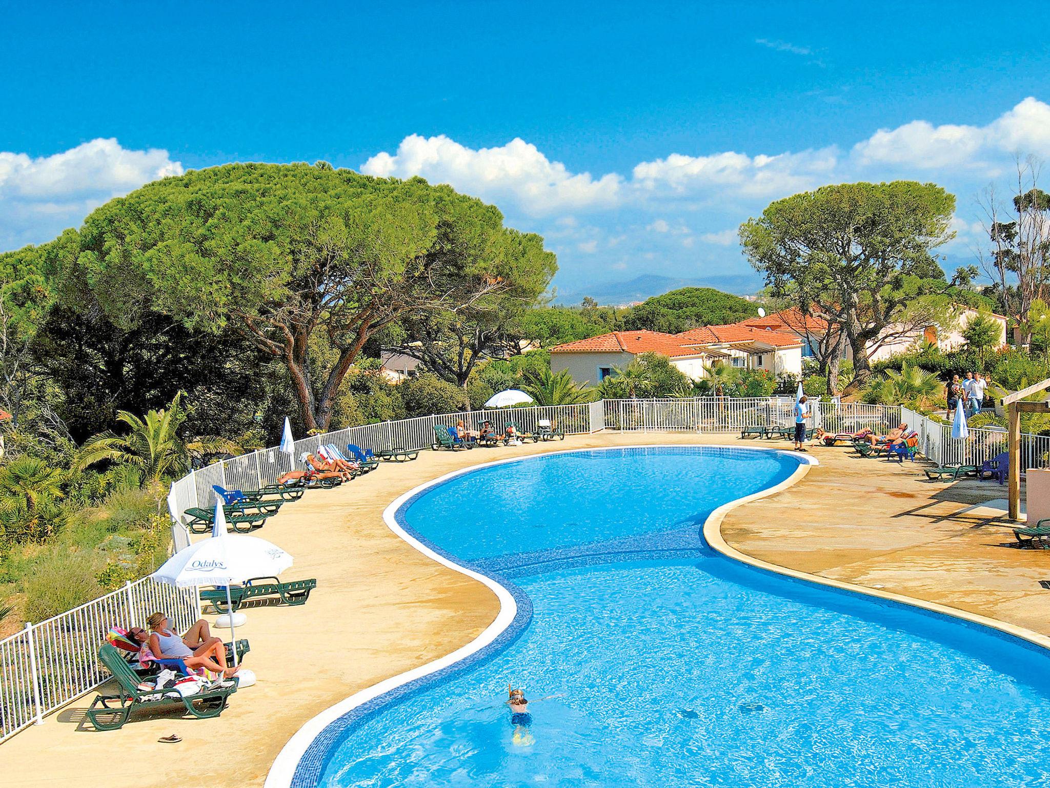 Foto 6 - Apartamento de 2 quartos em Fréjus com piscina e vistas do mar