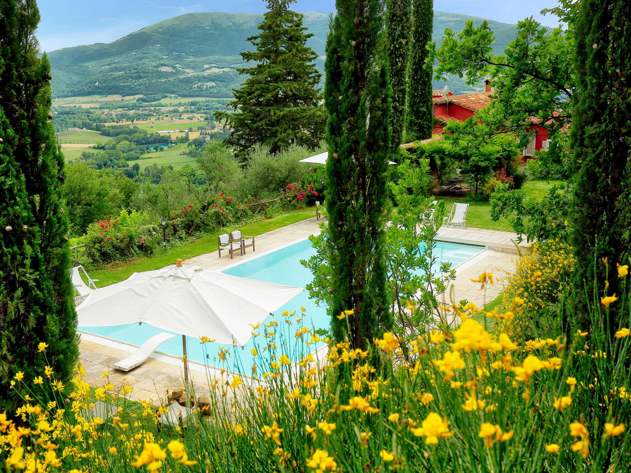 Foto 1 - Casa con 3 camere da letto a Perugia con piscina privata e vasca idromassaggio