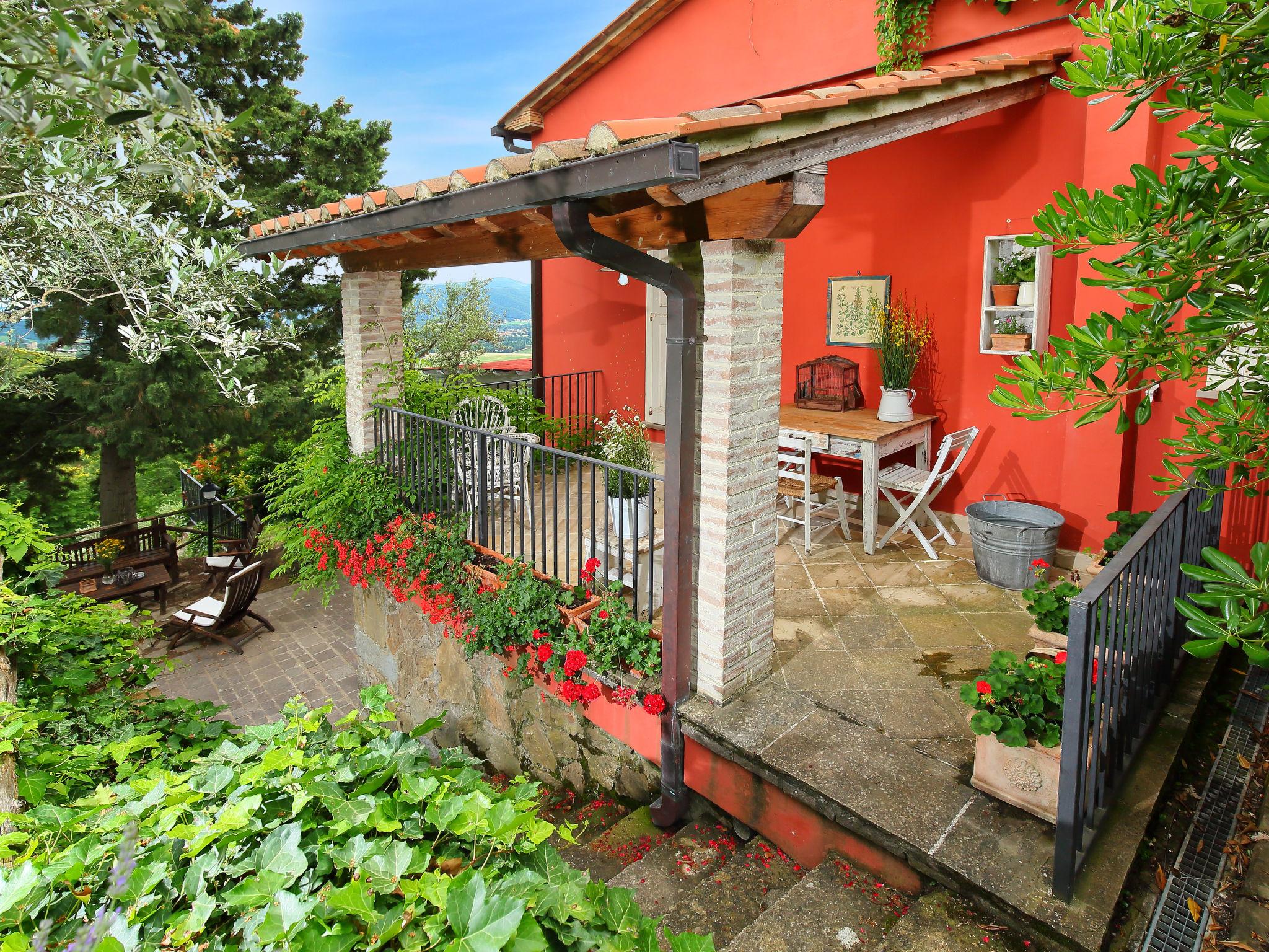 Foto 46 - Casa con 3 camere da letto a Perugia con piscina privata e giardino