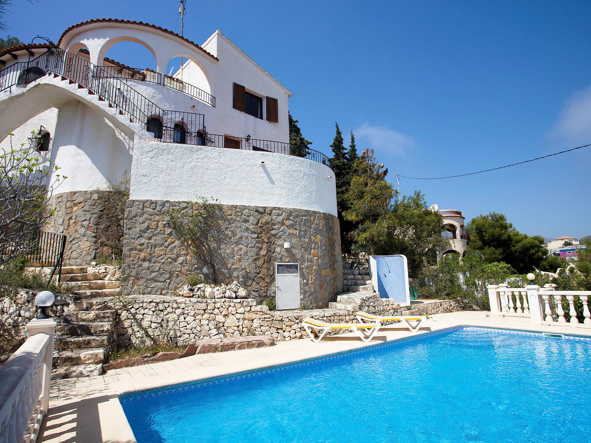 Foto 18 - Casa de 2 quartos em Calp com piscina privada e vistas do mar