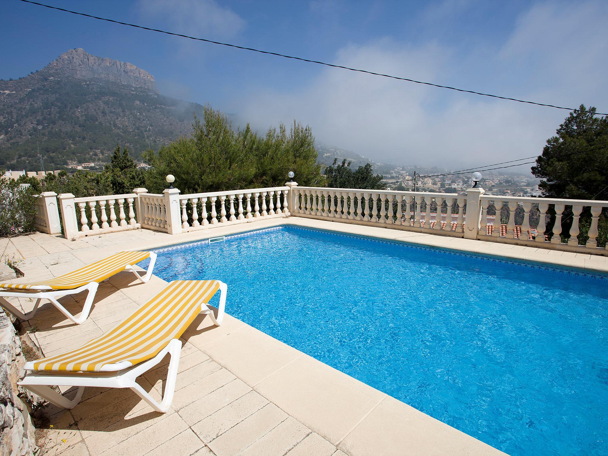 Foto 19 - Casa de 2 quartos em Calp com piscina privada e vistas do mar