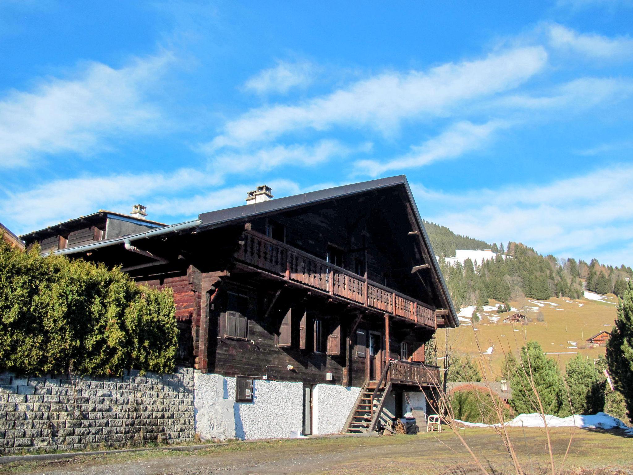 Foto 1 - Apartamento de 5 habitaciones en Champéry con sauna y vistas a la montaña