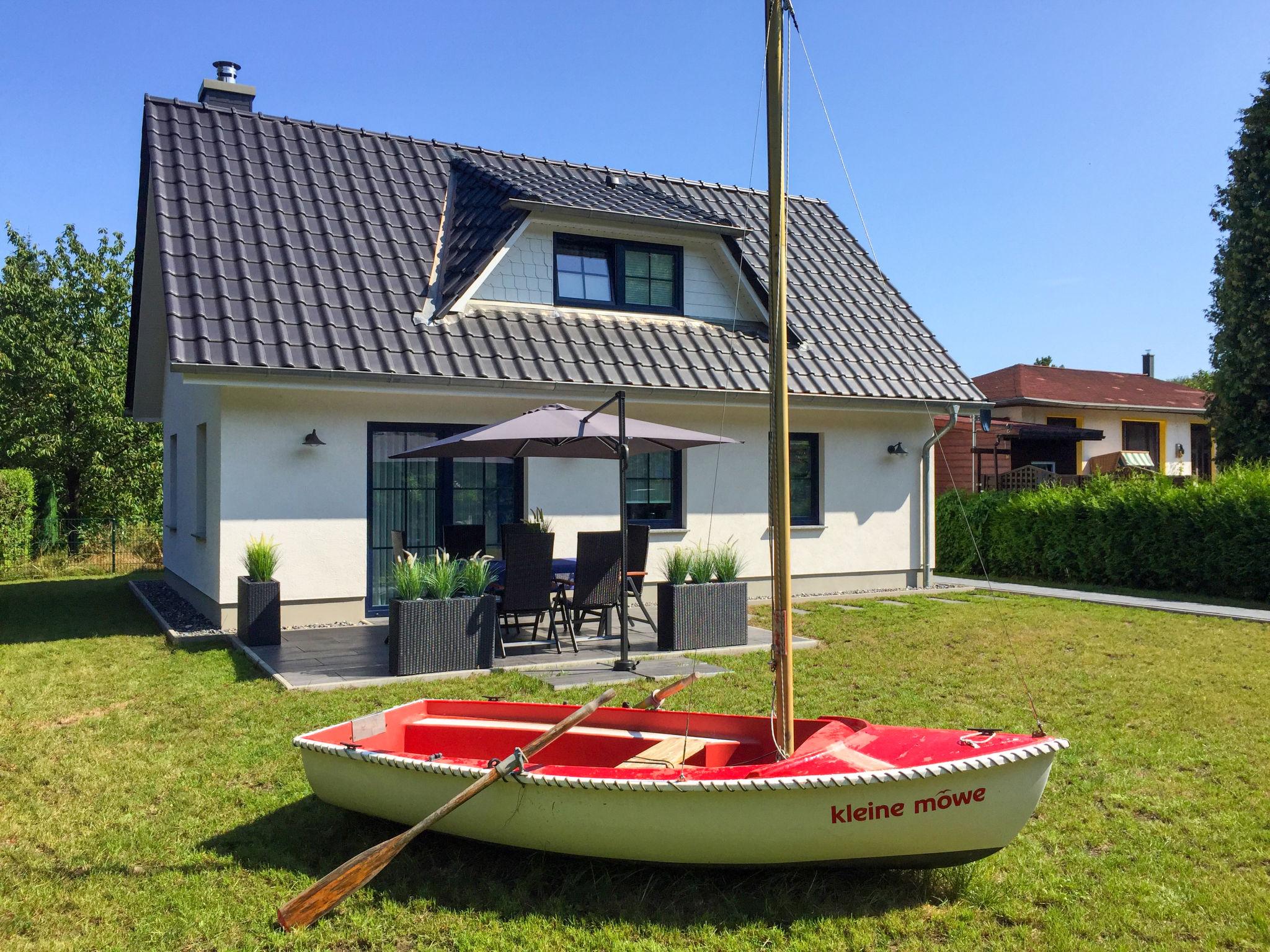 Photo 1 - Maison de 2 chambres à Zirkow avec terrasse et vues à la mer