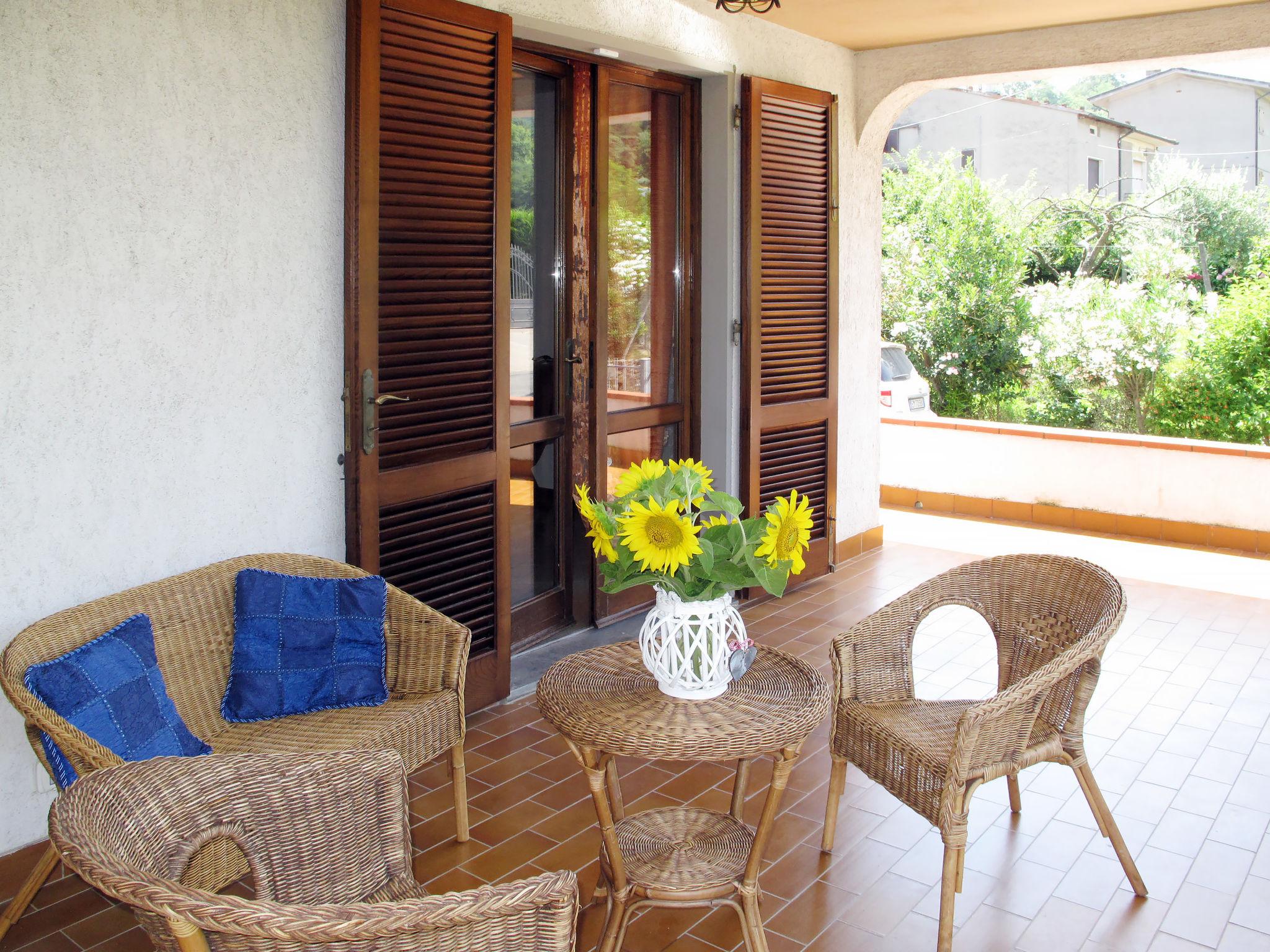 Photo 7 - Maison de 2 chambres à Camaiore avec jardin et terrasse