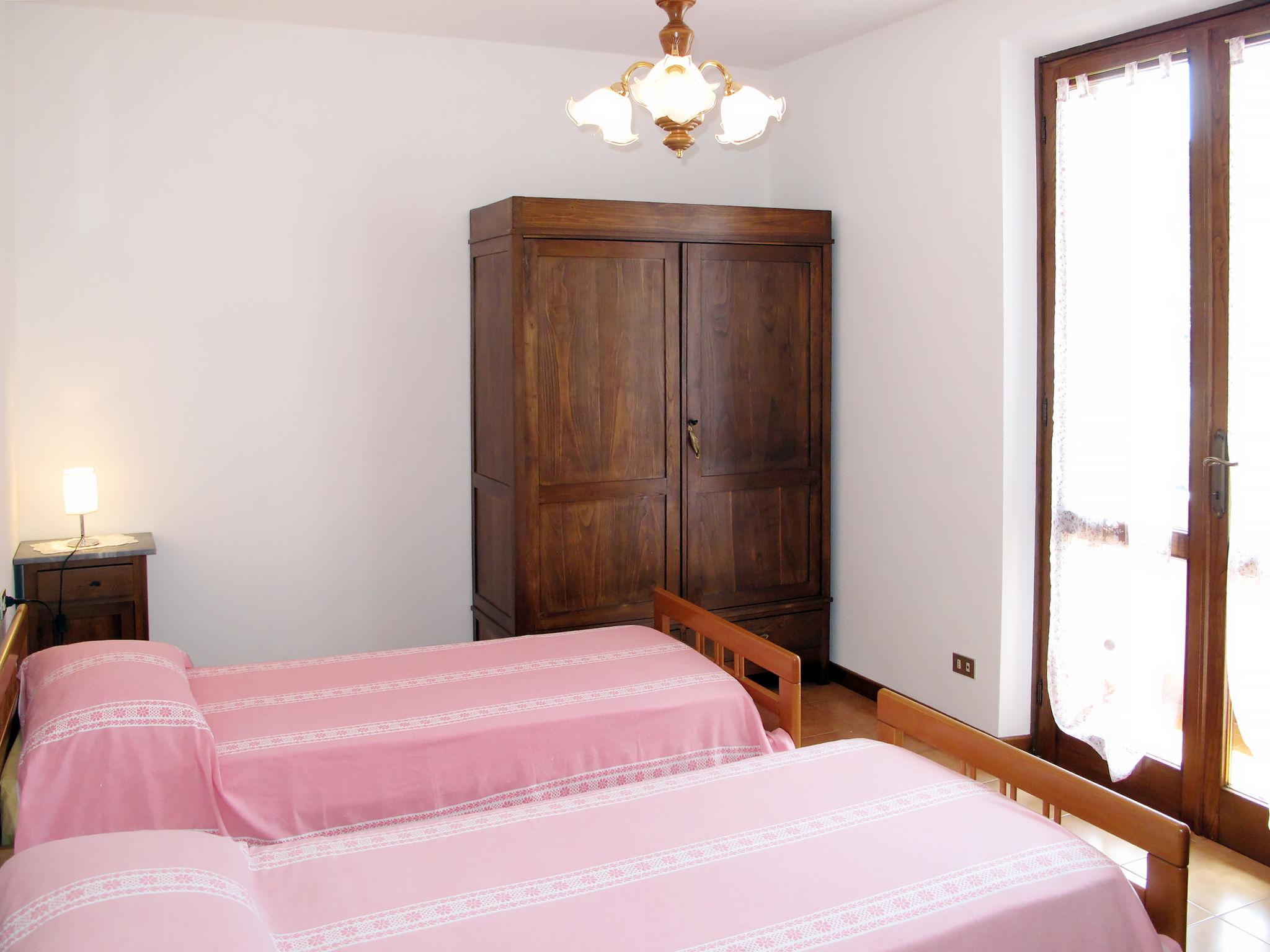 Foto 17 - Casa con 2 camere da letto a Camaiore con giardino e vista mare