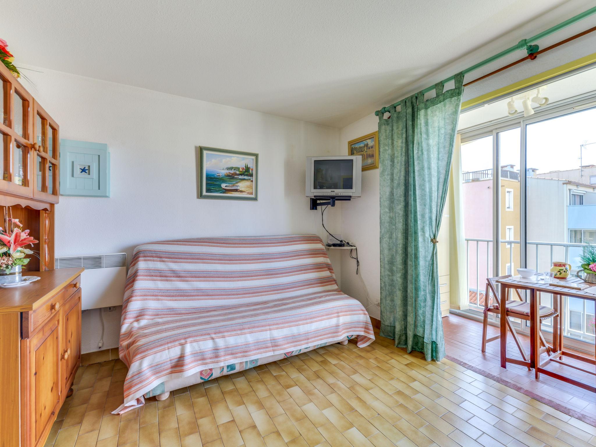 Photo 9 - Appartement de 1 chambre à Agde avec vues à la mer
