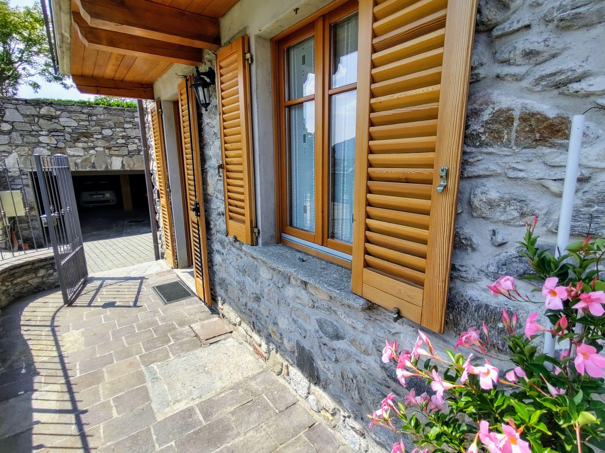 Photo 2 - Maison de 2 chambres à Sorico avec jardin et terrasse