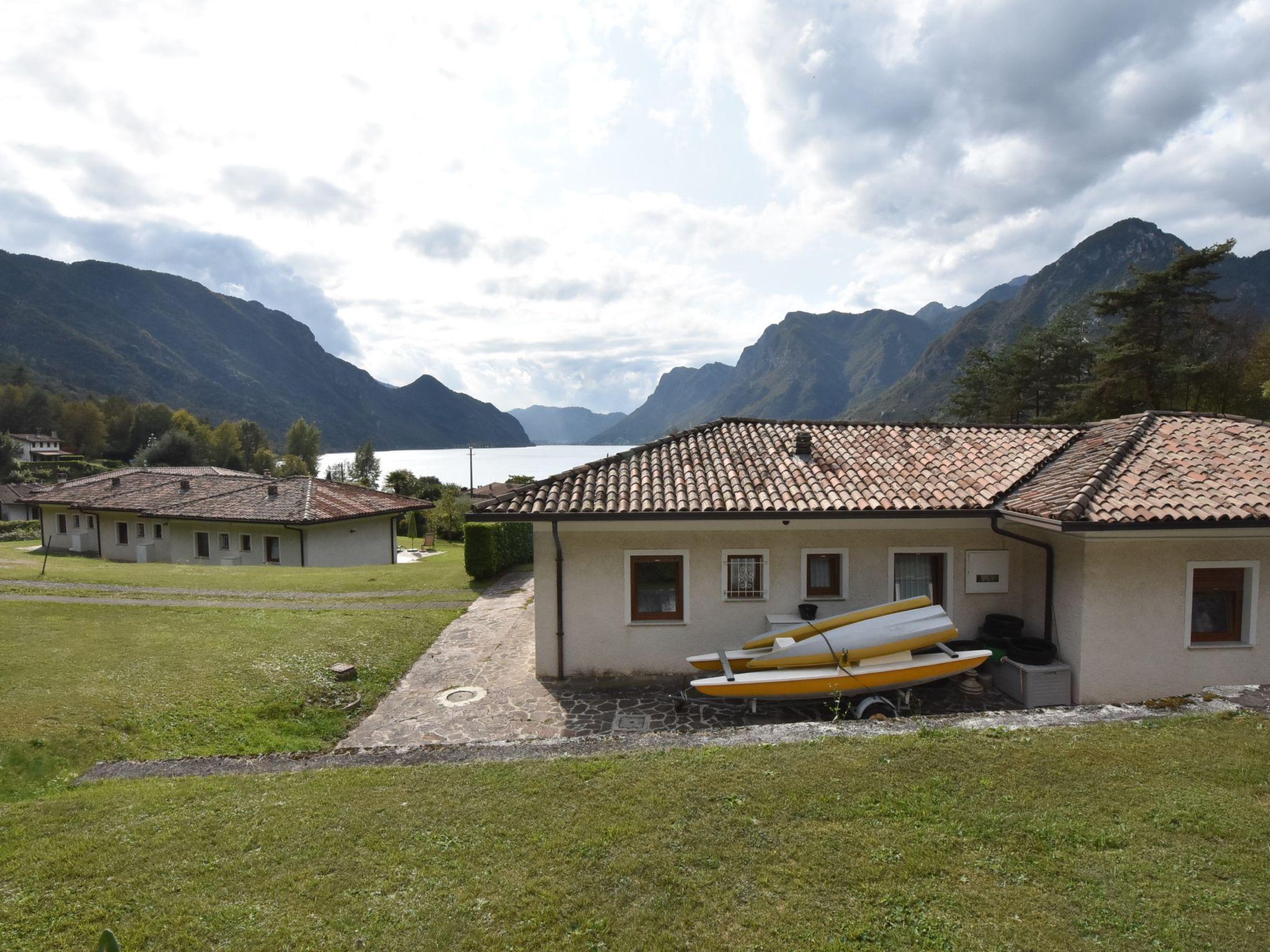 Photo 23 - 2 bedroom House in Idro with garden and terrace