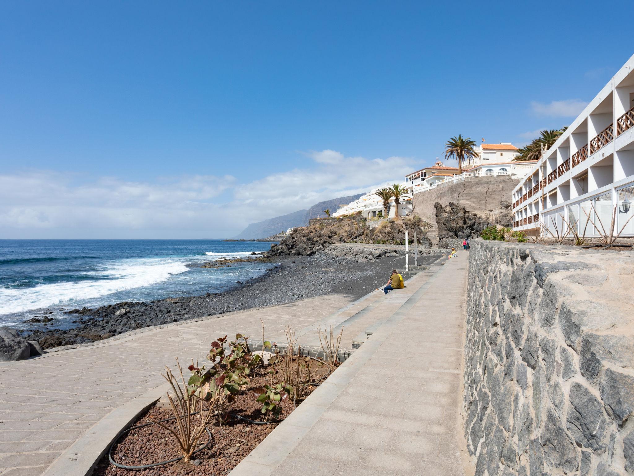 Foto 20 - Apartment mit 1 Schlafzimmer in Santiago del Teide mit schwimmbad und blick aufs meer