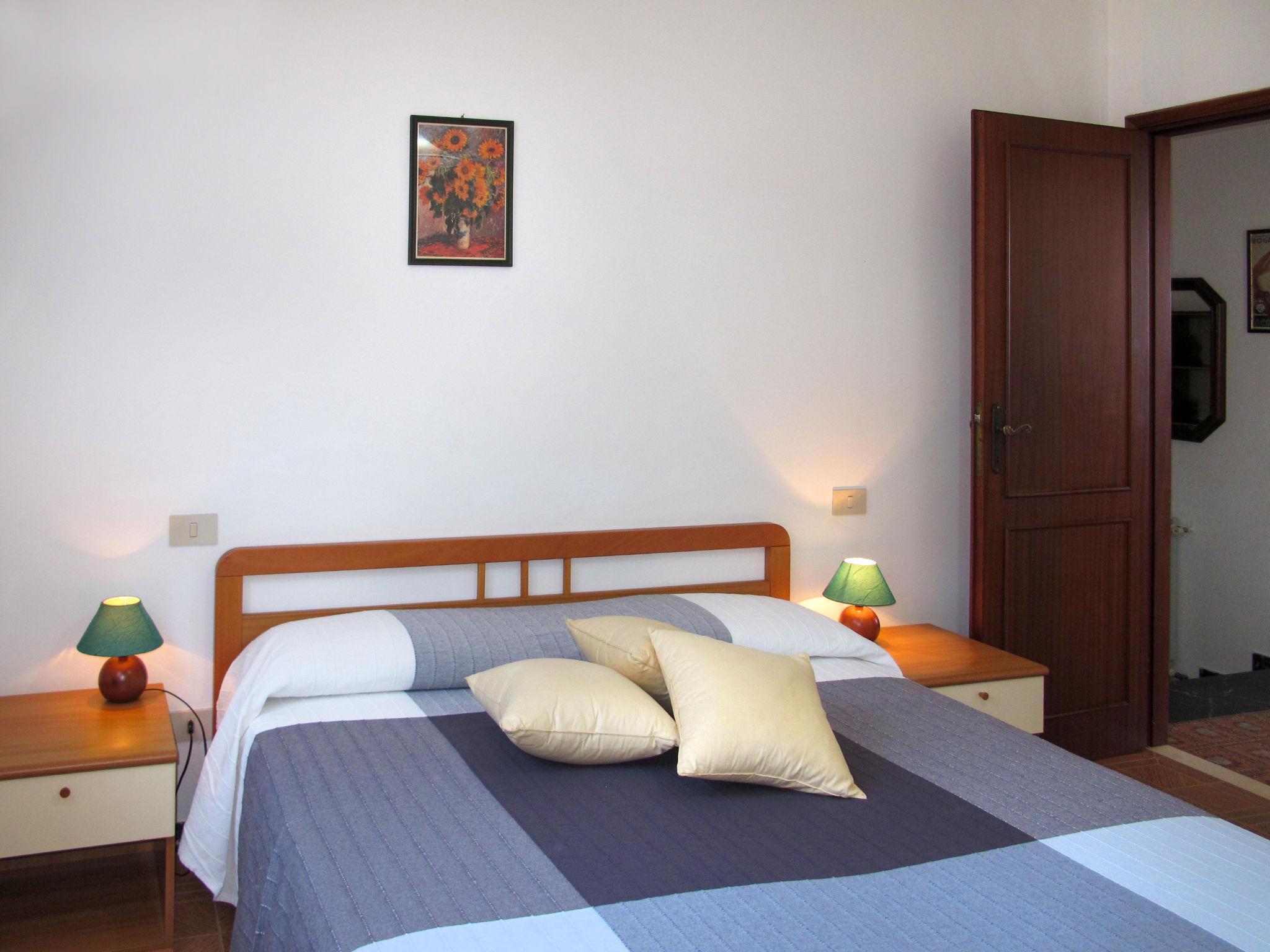 Foto 12 - Casa con 4 camere da letto a Camaiore con terrazza e vista mare