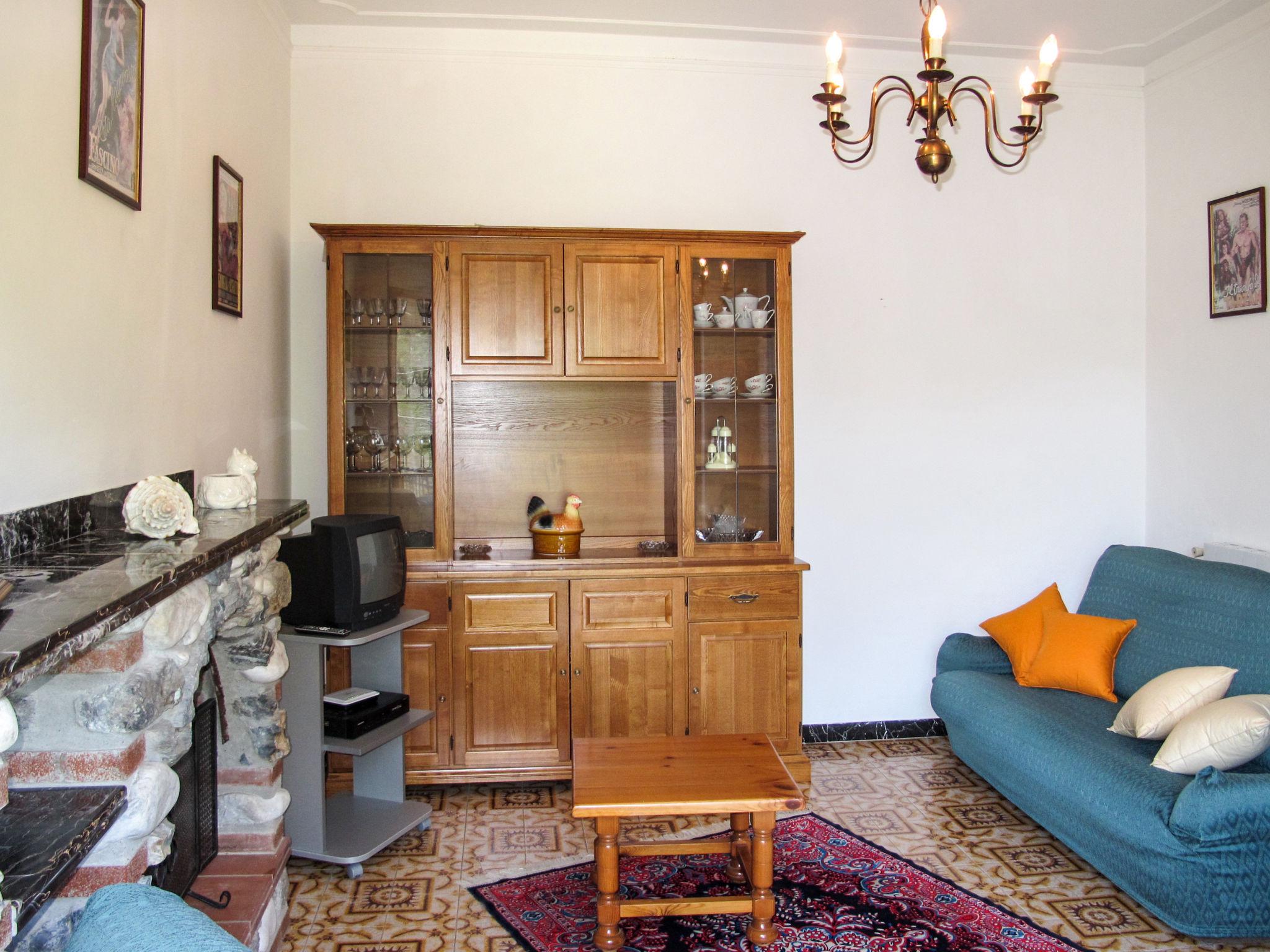 Photo 7 - 2 bedroom Apartment in Camaiore with garden and terrace