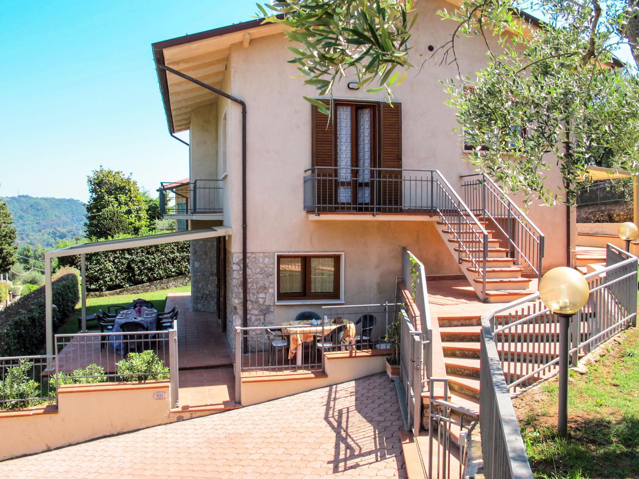 Foto 1 - Apartamento de 2 habitaciones en Camaiore con terraza y vistas al mar