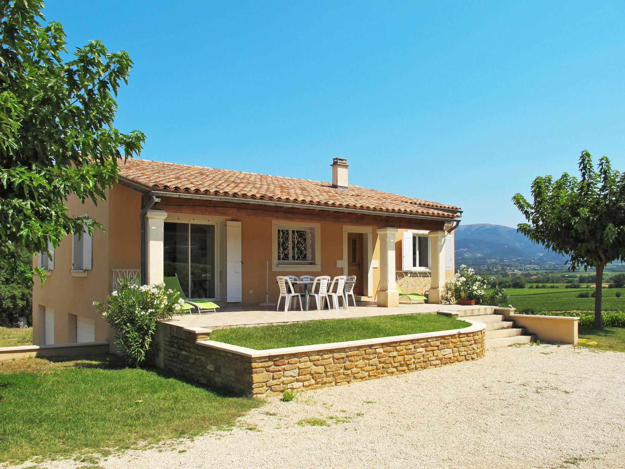 Foto 1 - Casa de 3 quartos em Valréas com jardim e terraço