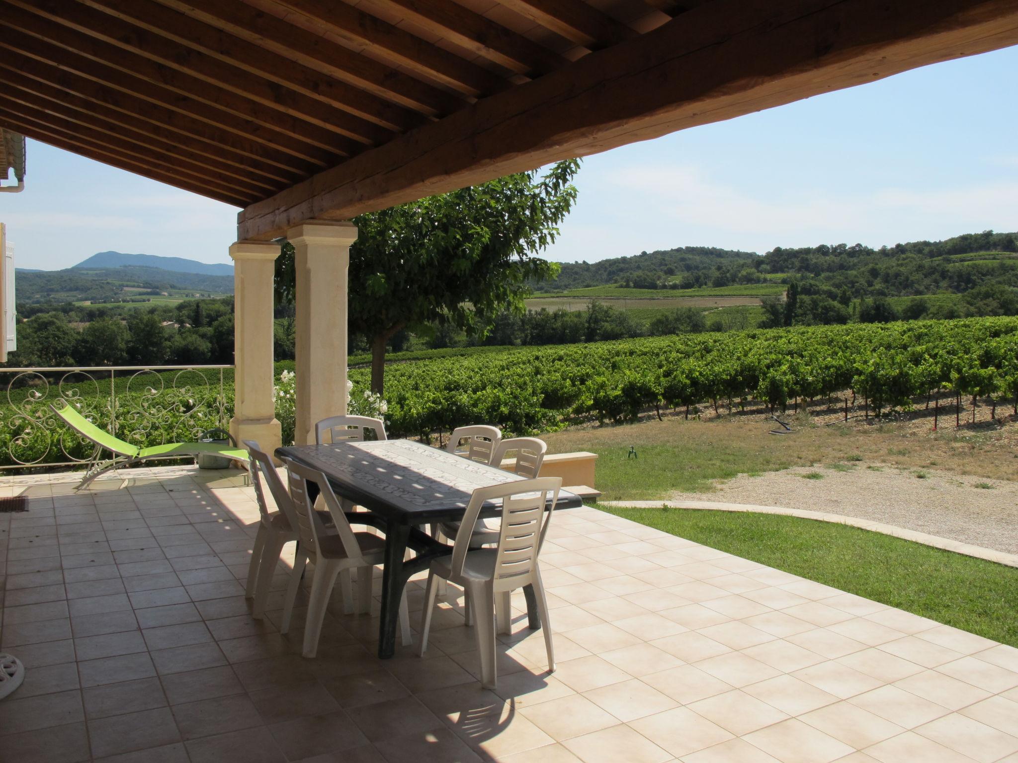 Photo 11 - Maison de 3 chambres à Valréas avec jardin et terrasse