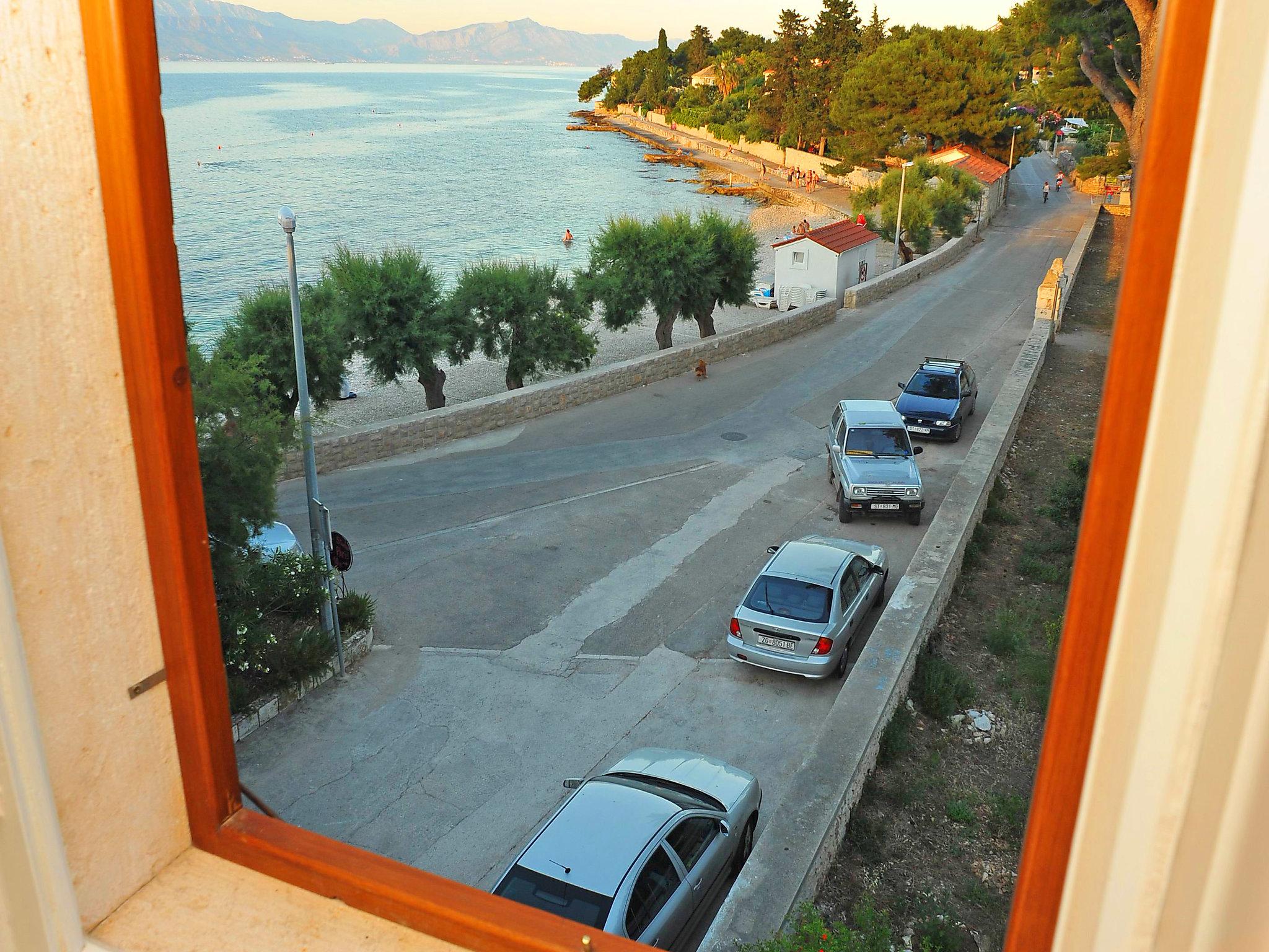 Foto 12 - Appartamento con 3 camere da letto a Sutivan con vista mare