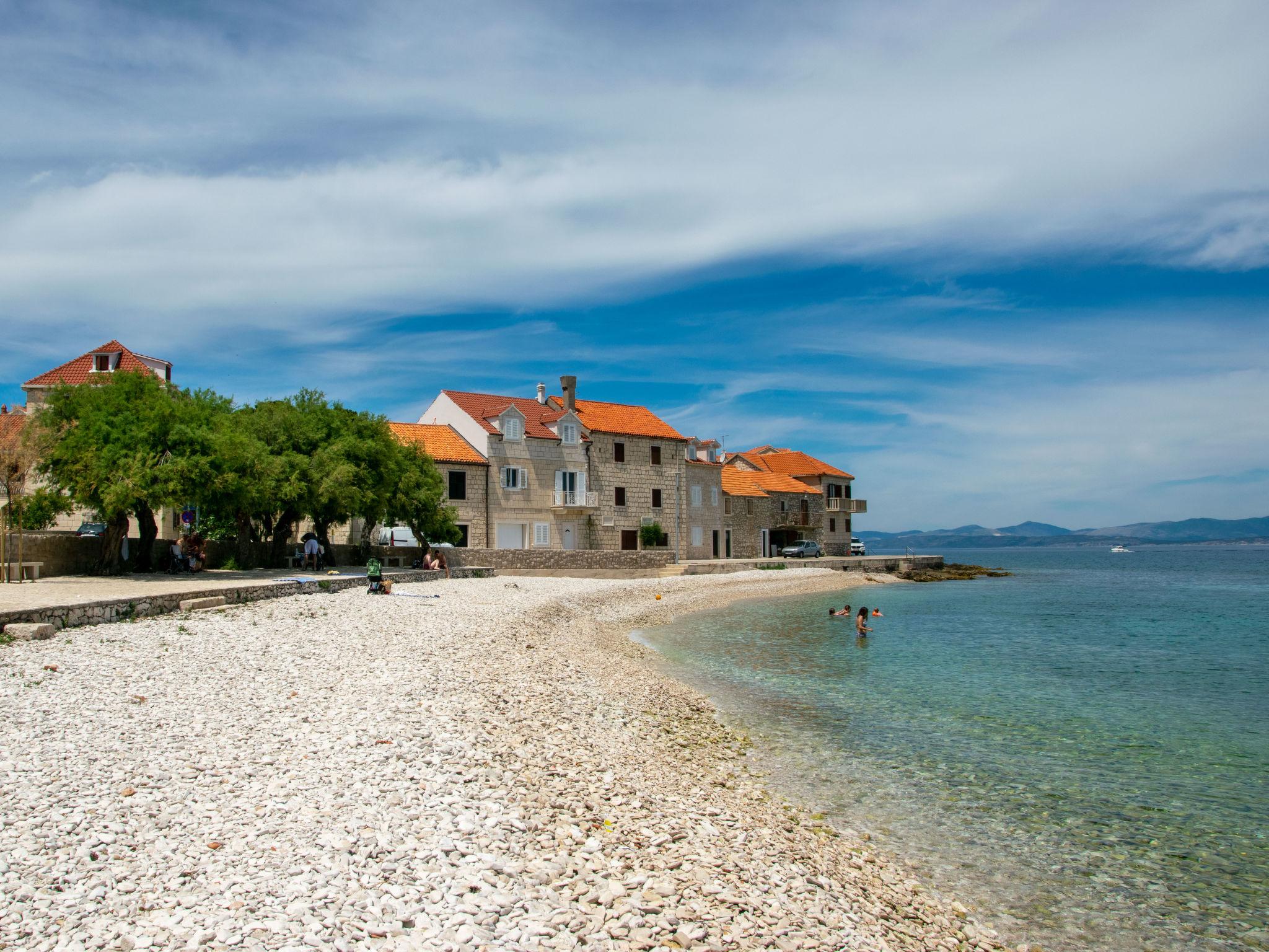 Foto 4 - Apartamento de 3 quartos em Sutivan com vistas do mar