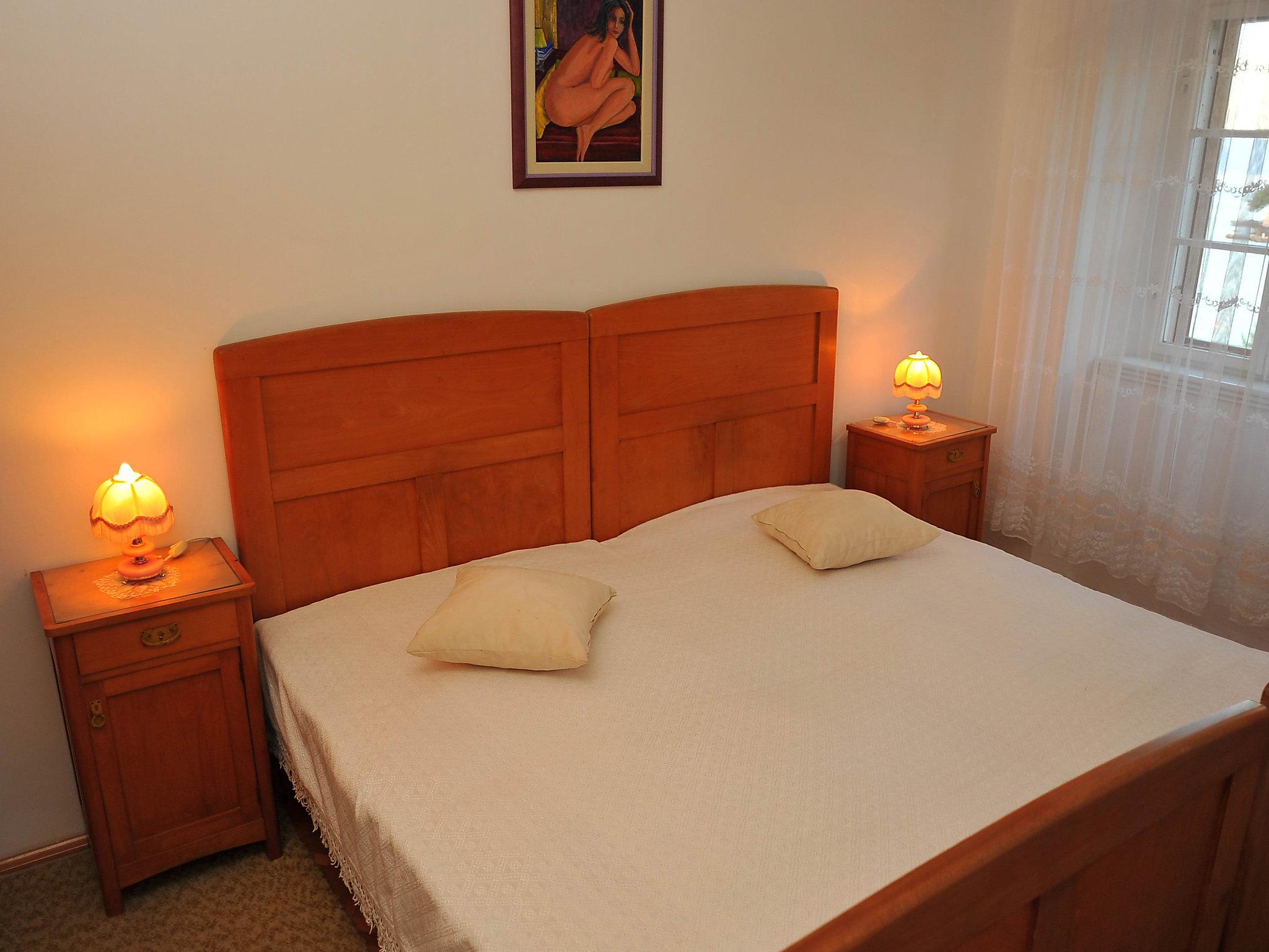 Foto 14 - Appartamento con 3 camere da letto a Sutivan con vista mare