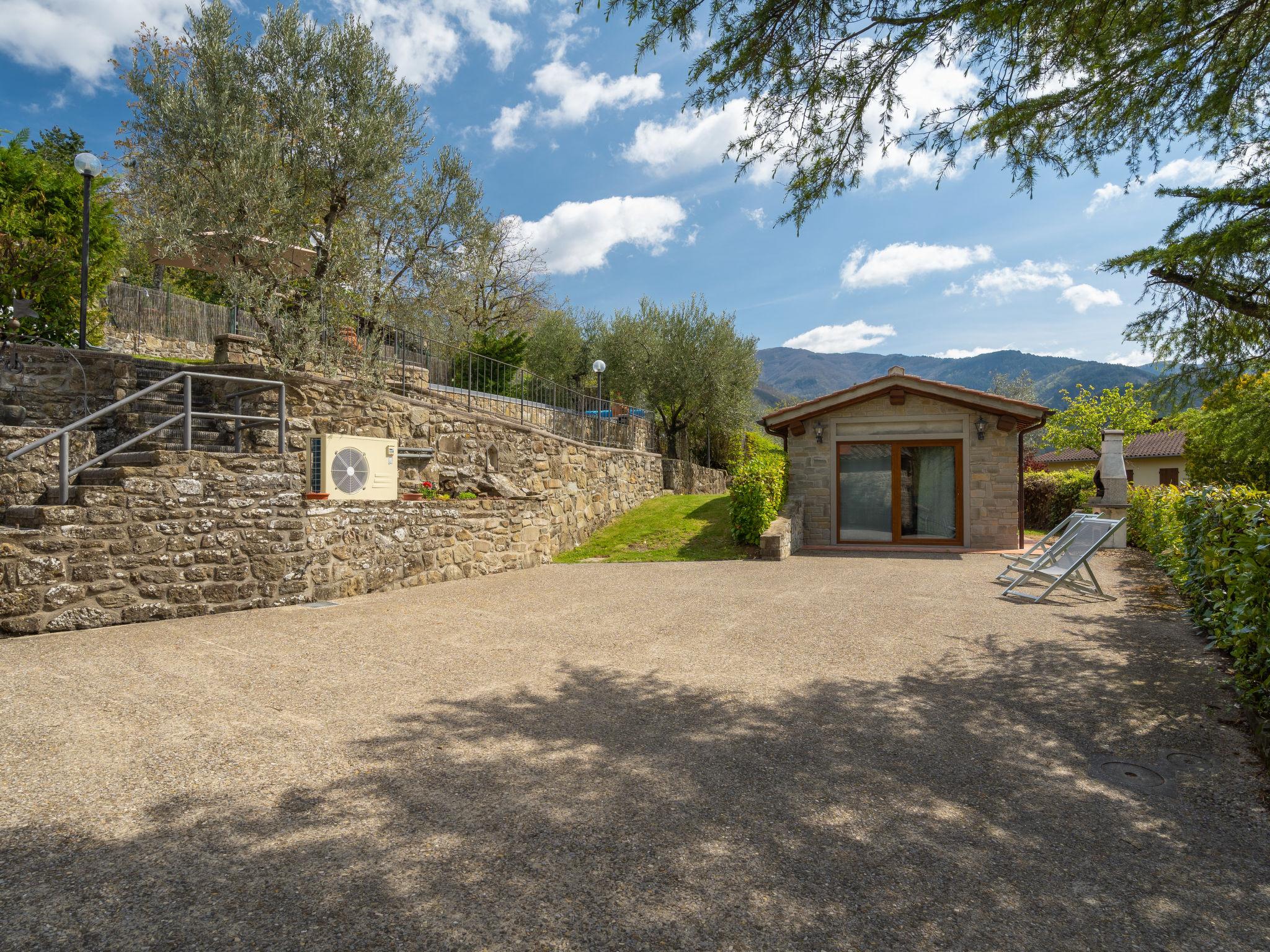 Foto 36 - Casa de 2 habitaciones en Loro Ciuffenna con piscina privada y jardín