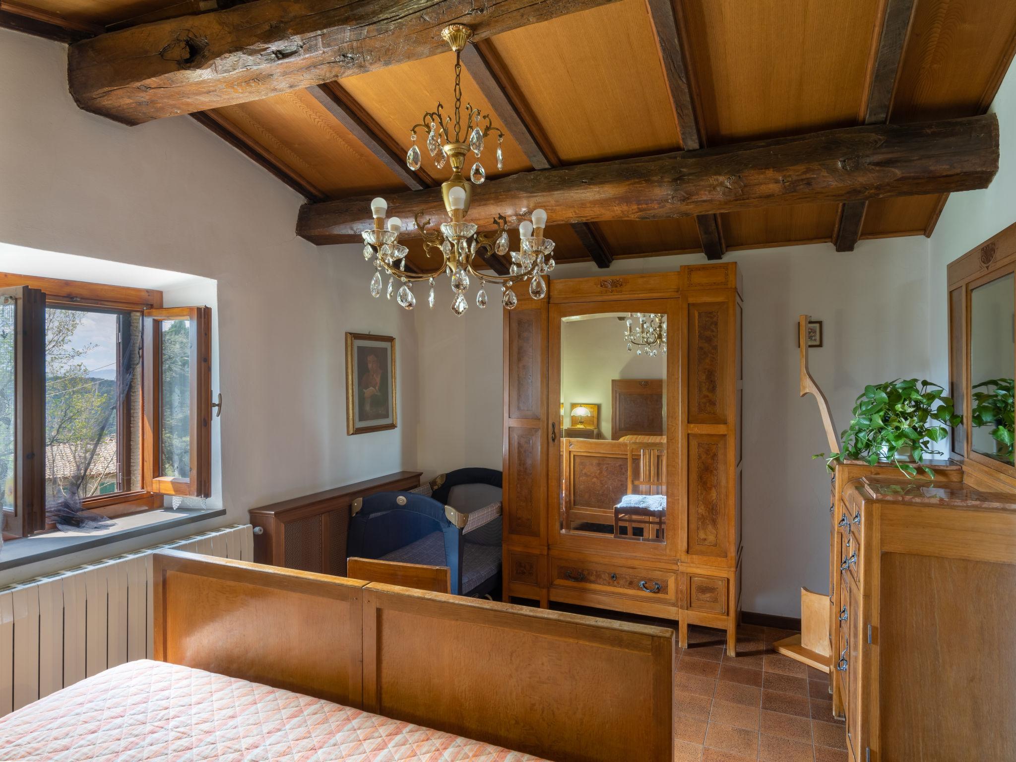 Foto 17 - Casa de 2 habitaciones en Loro Ciuffenna con piscina privada y jardín
