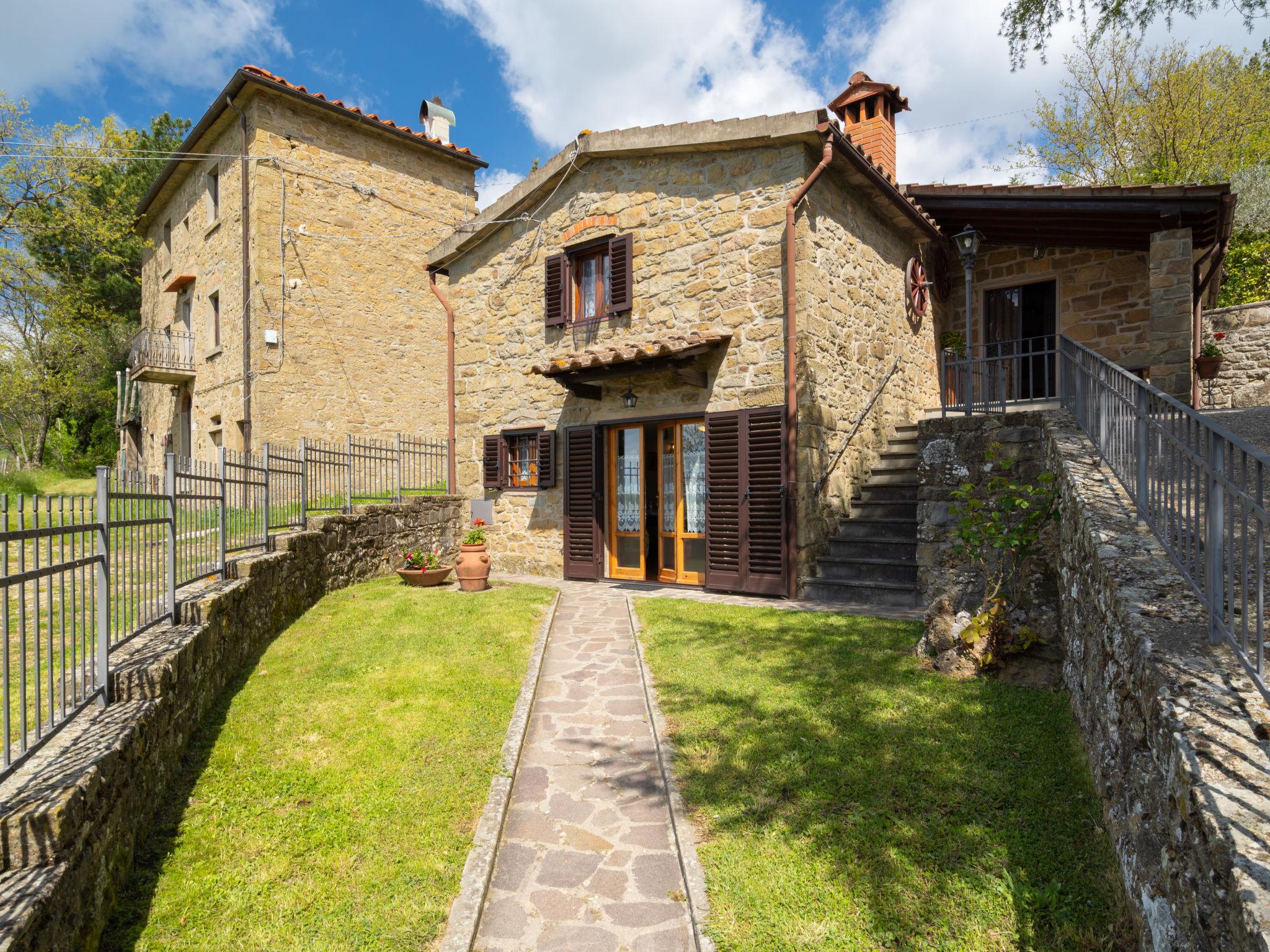 Foto 38 - Casa de 2 habitaciones en Loro Ciuffenna con piscina privada y jardín