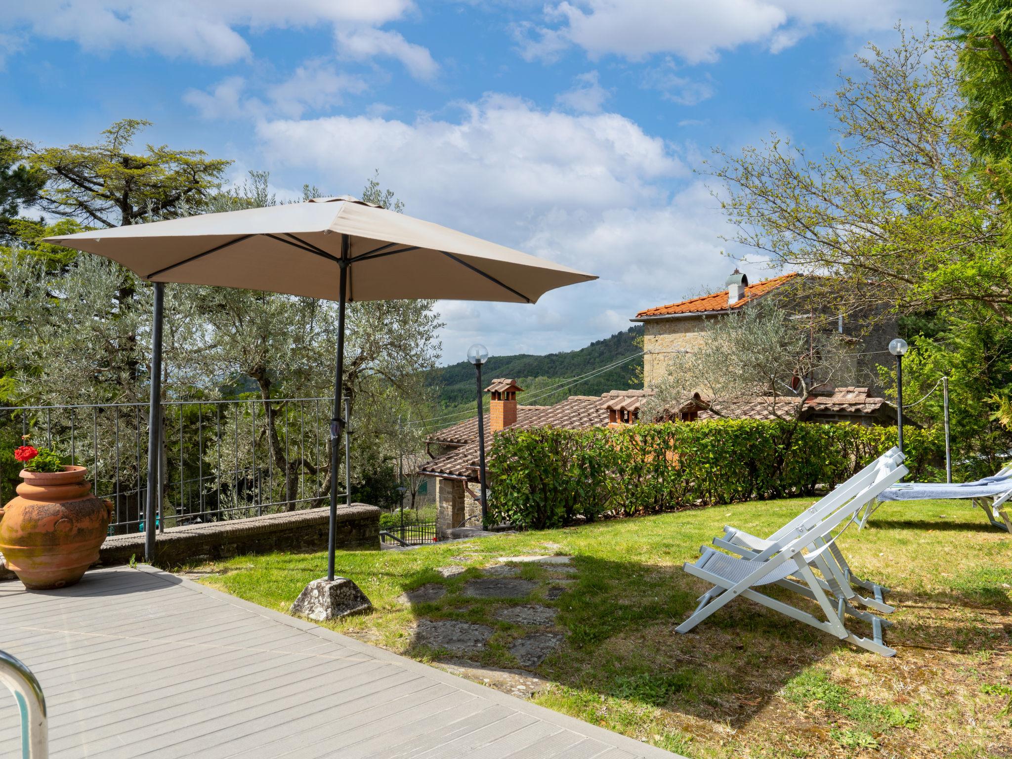 Photo 34 - Maison de 2 chambres à Loro Ciuffenna avec piscine privée et jardin