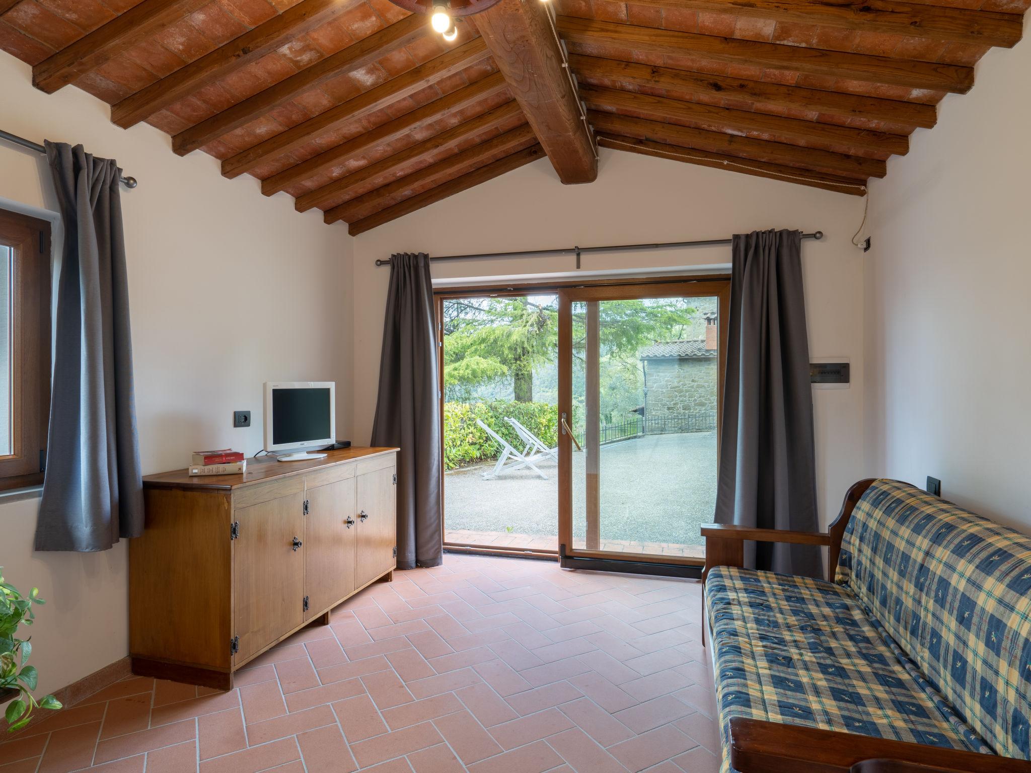 Foto 21 - Casa de 2 habitaciones en Loro Ciuffenna con piscina privada y jardín