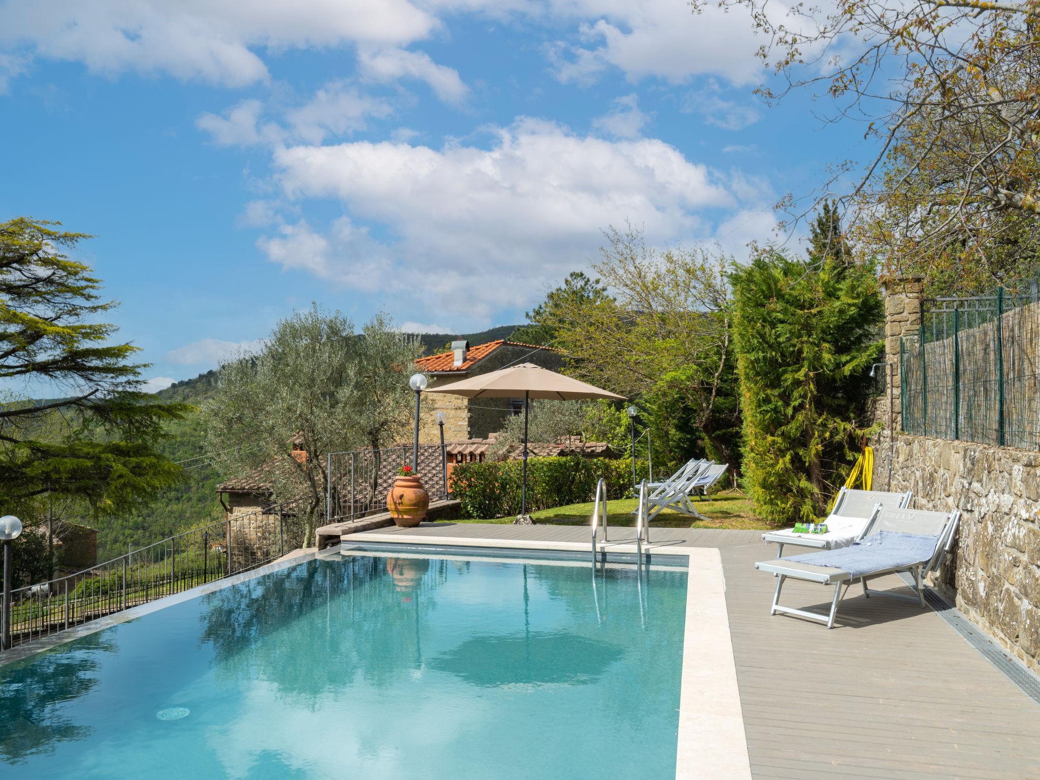 Foto 31 - Casa de 2 habitaciones en Loro Ciuffenna con piscina privada y jardín