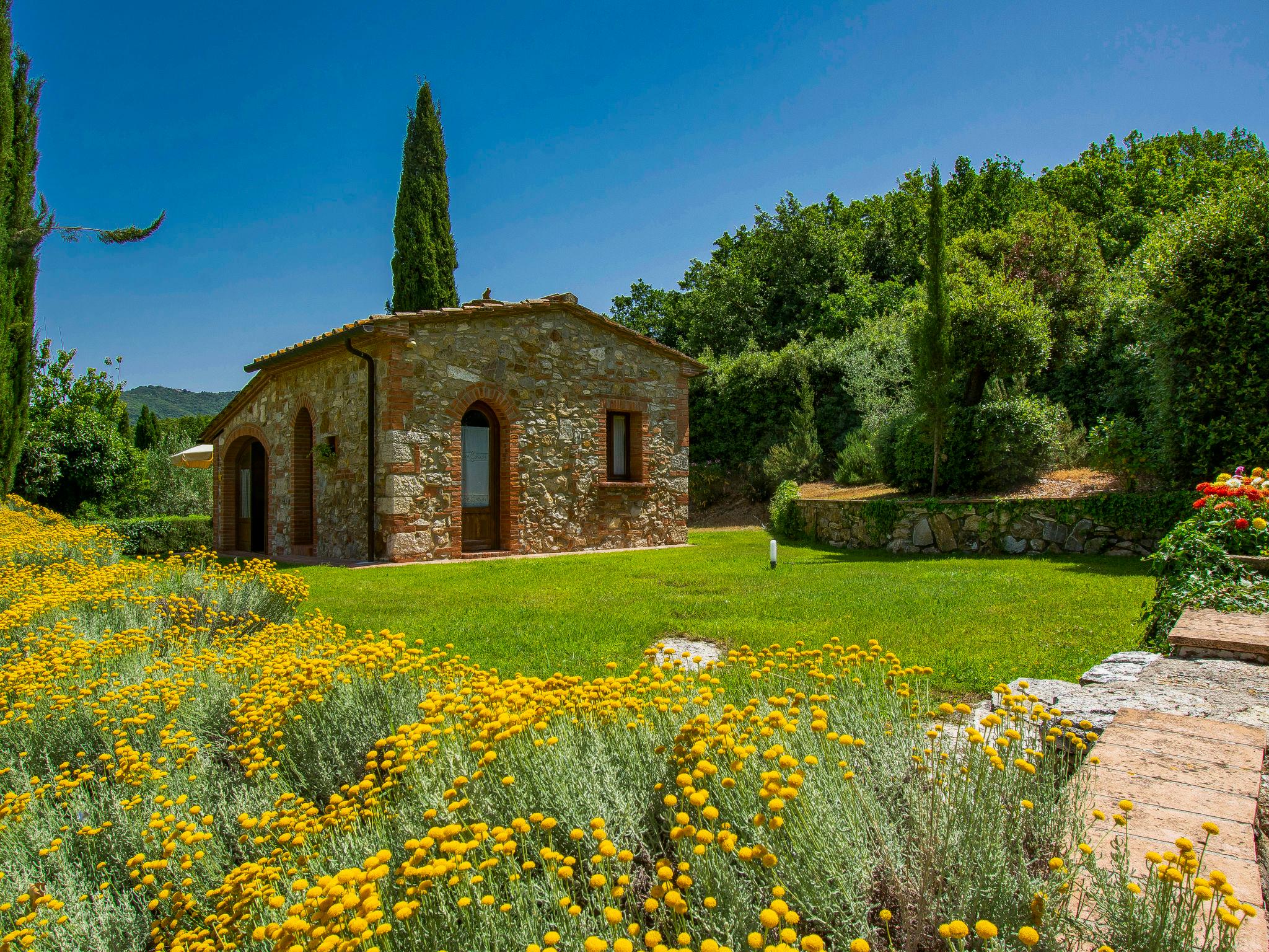 Photo 21 - Maison de 1 chambre à Gambassi Terme avec piscine et jardin