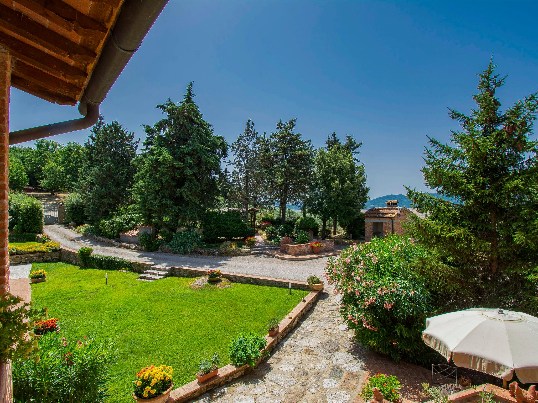 Photo 24 - Maison de 1 chambre à Gambassi Terme avec piscine et terrasse